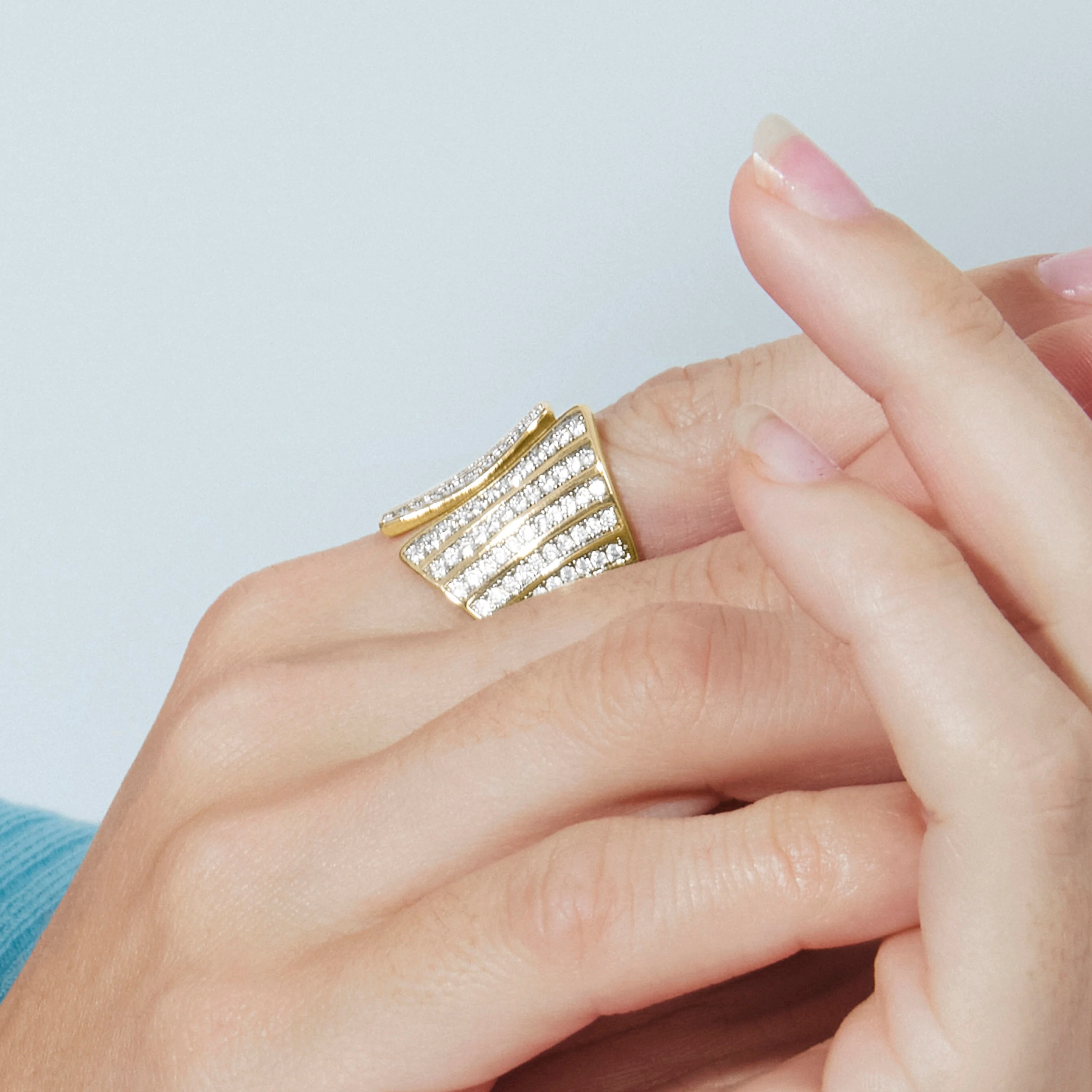 Anillo de Circonita Brillante acabado en oro amarillo de 18k - Oralis - Image 4