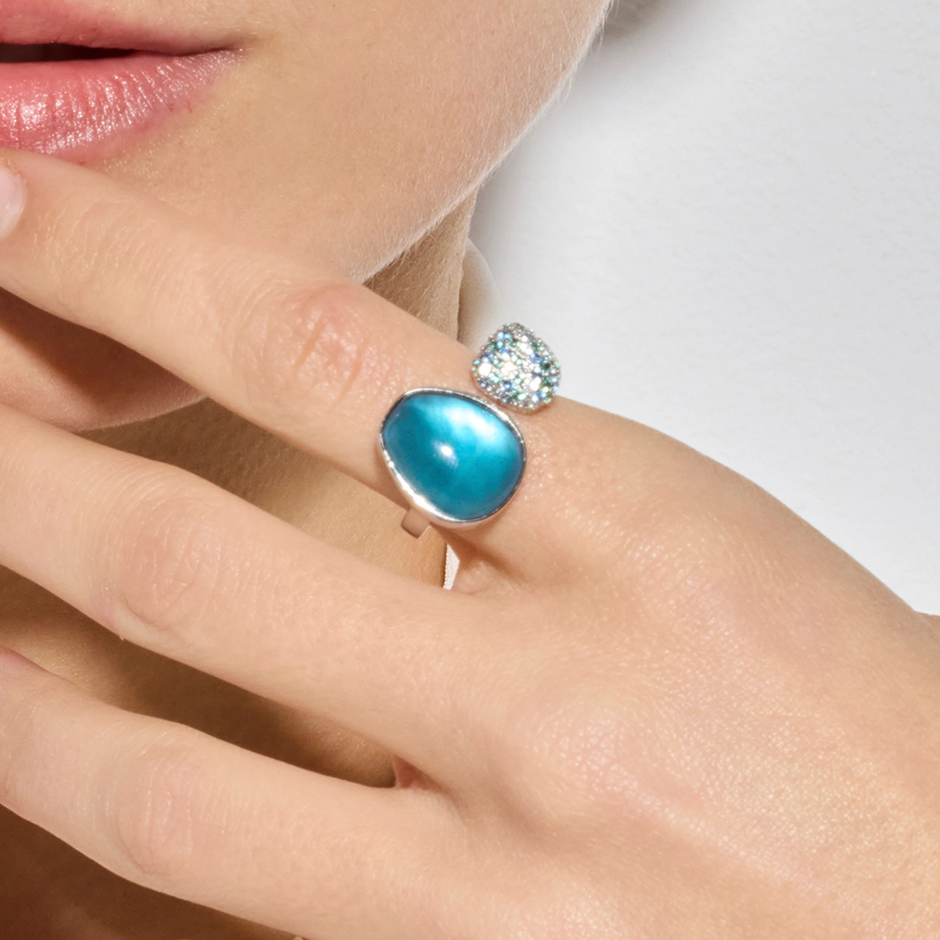 Anillo de Plata de Ley 925 y Doblete Hematite / Cristal Azul acabado rodio - Furesh - Image 4