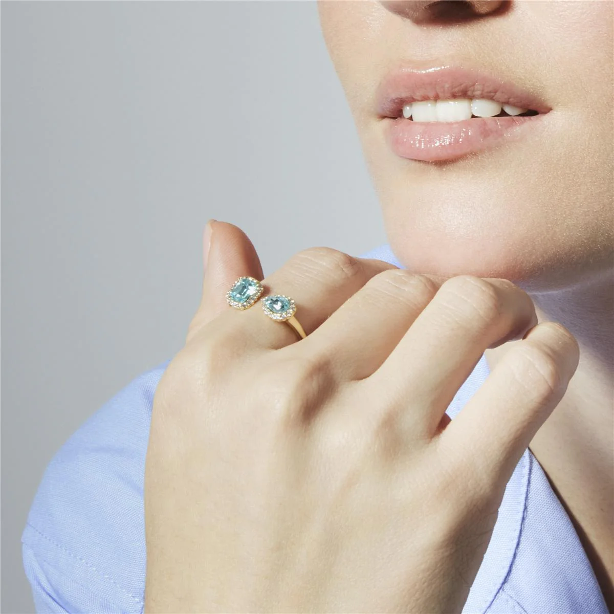 Anillo de Circonita Aguamarina acabado en oro amarillo de 18k - Myne - Image 6