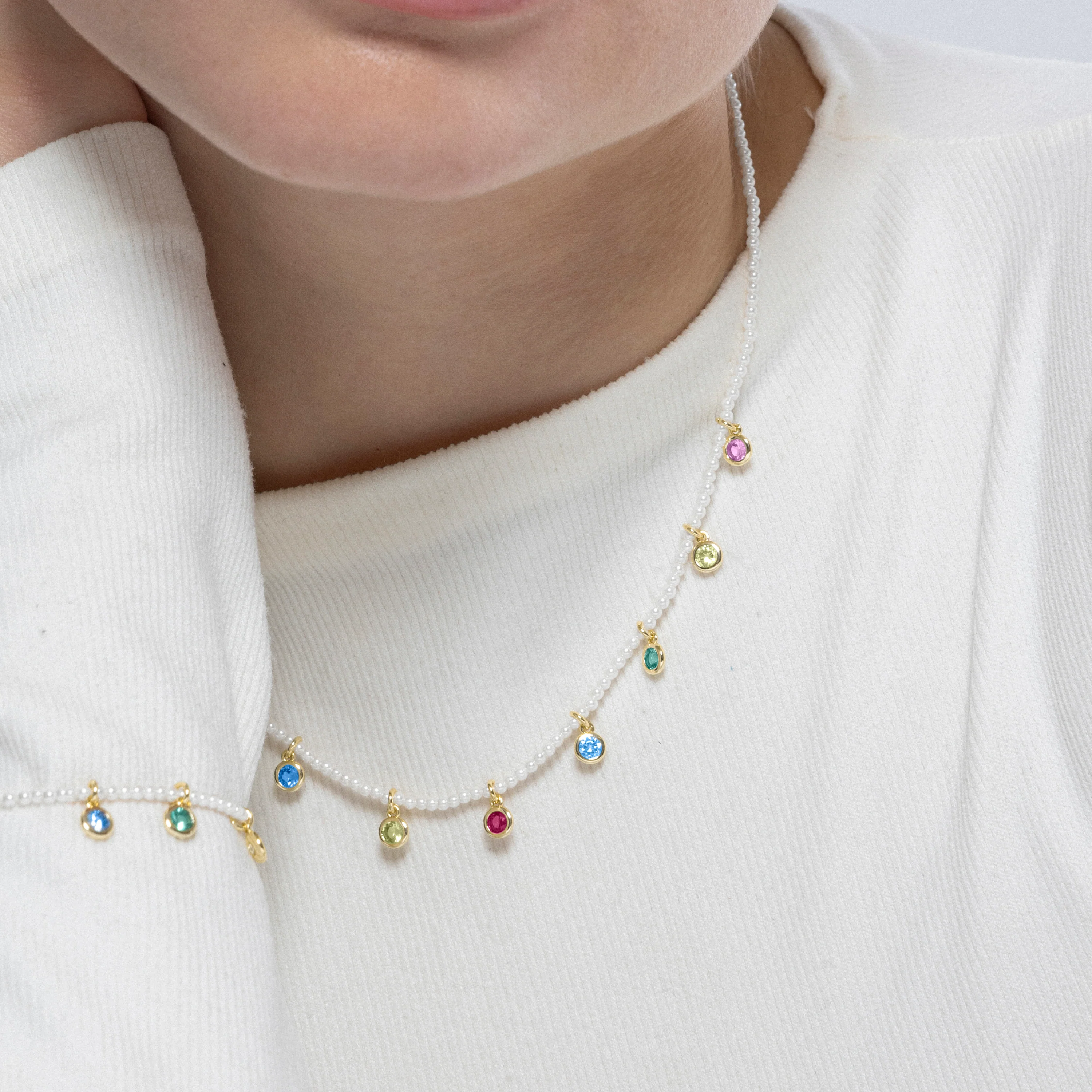 Collar de Plata de Ley 925 y Circonita Multicolor acabado en oro amarillo 18K - Alori - Image 3