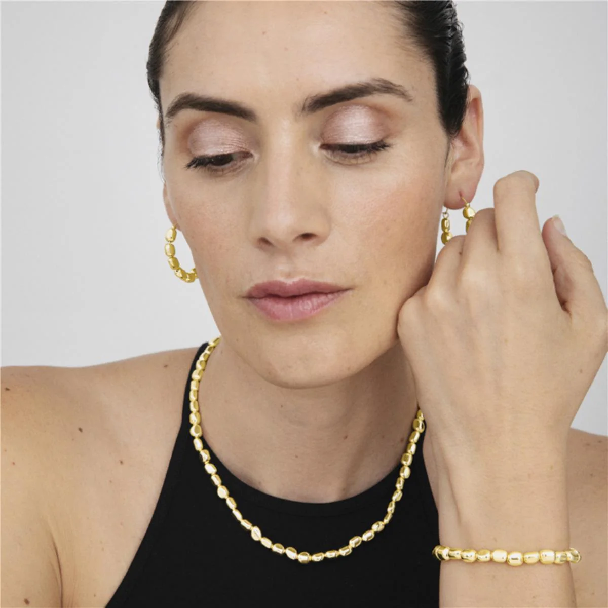 Collar Caspil Hematite y Baño de Oro amarillo - Caspil AMARILLO - Image 2