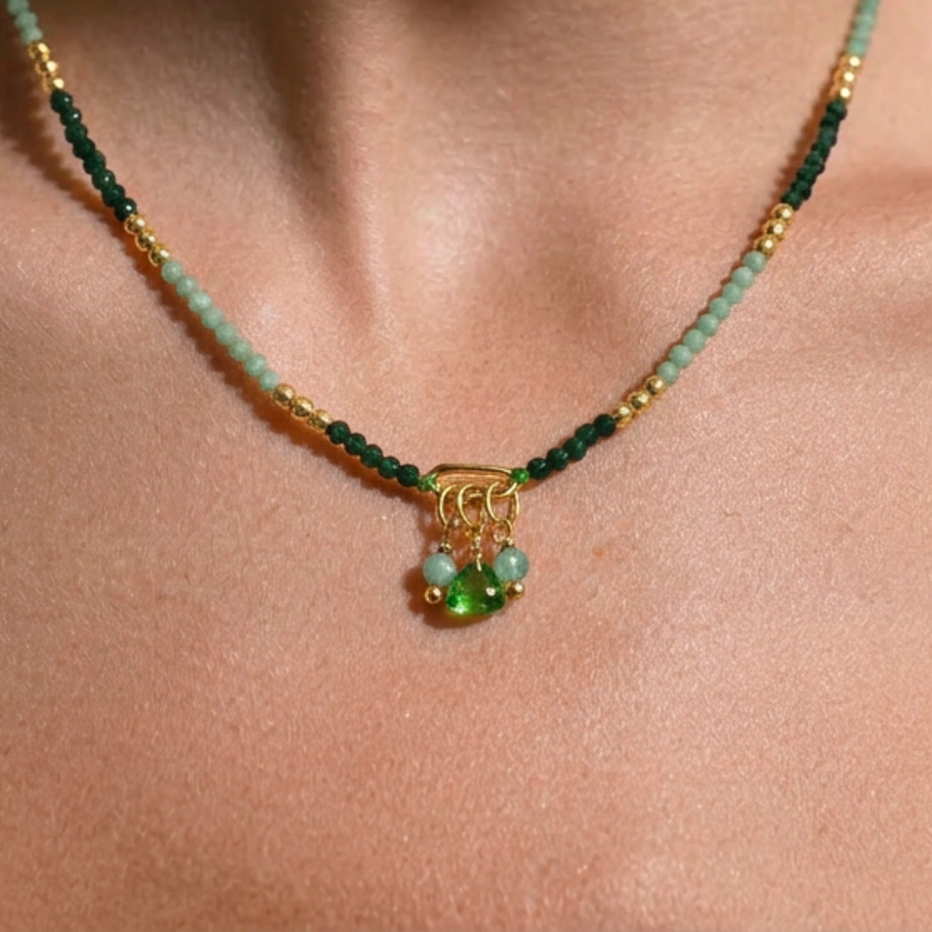 Collar de Cristal Verde acabado en oro amarillo de 18k - Ilkan - Image 6