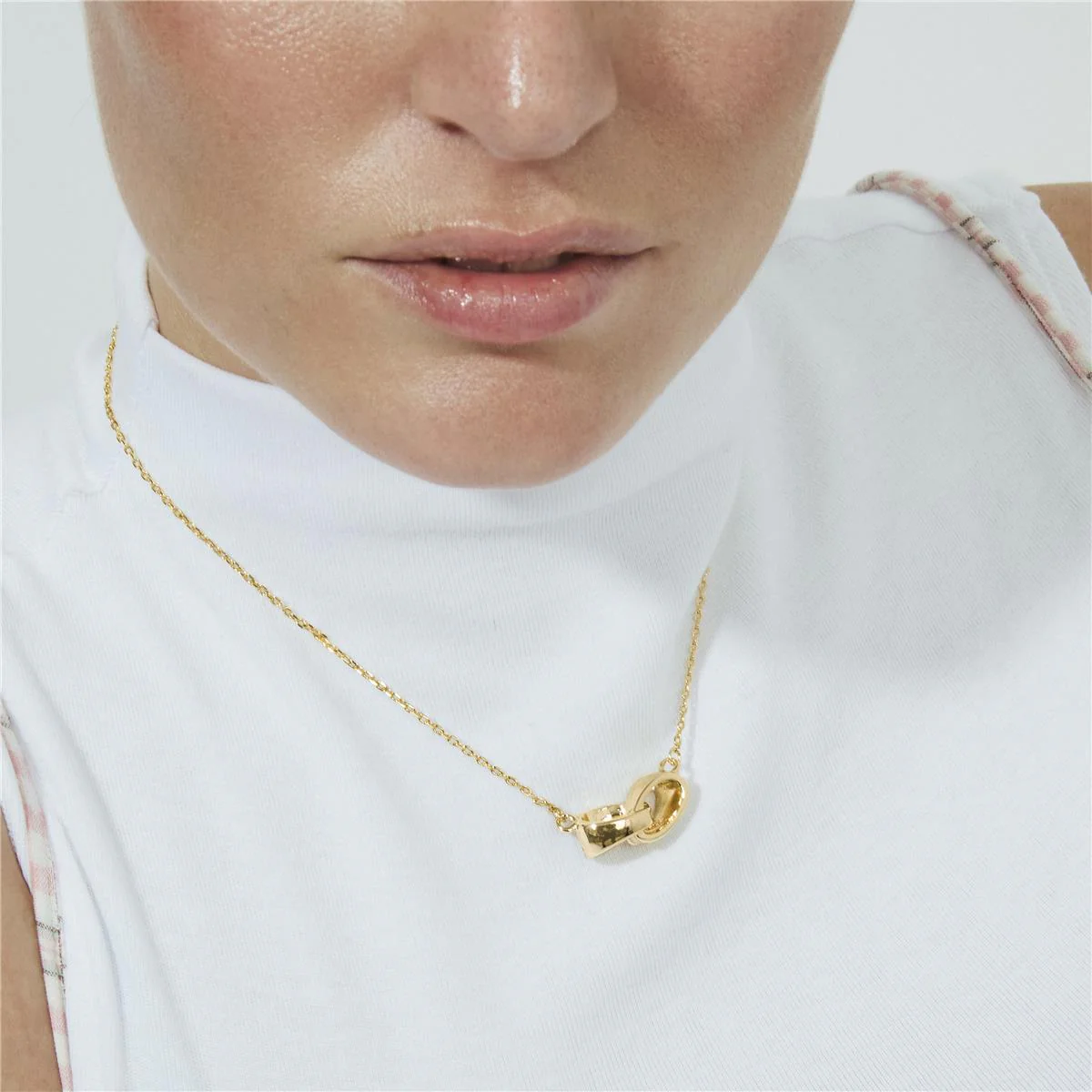 Collar de Madreperla Blanca acabado en oro amarillo de 18k - Lilu - Image 6