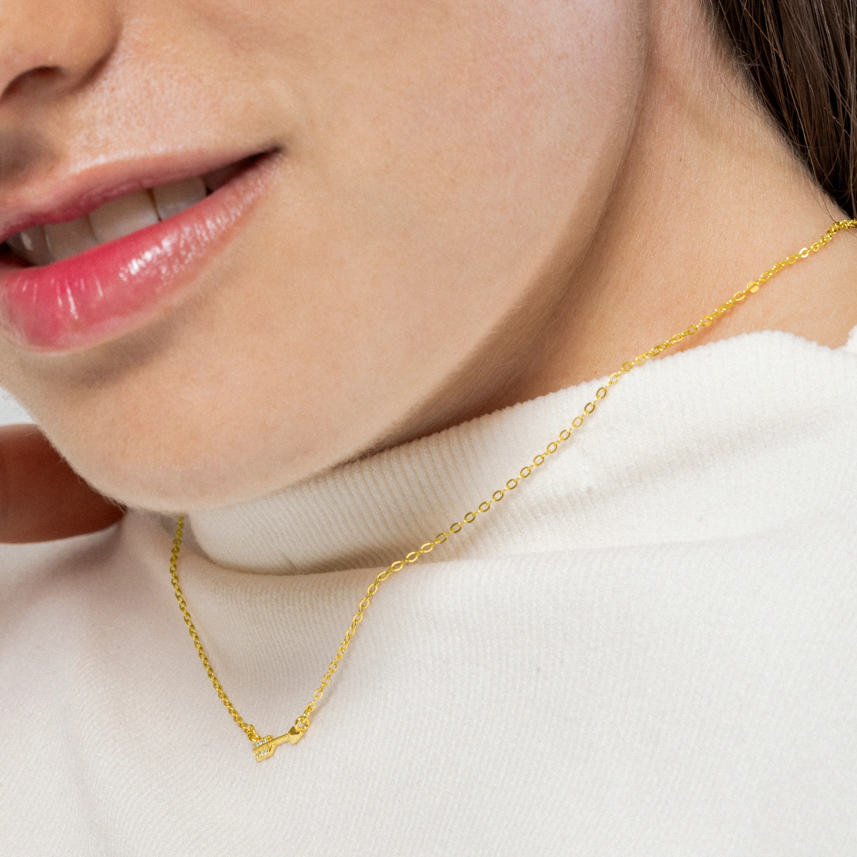 Collar de Plata de Ley 925 y Circonita Brillante acabado en oro amarillo de 18k - Flecha - Image 3
