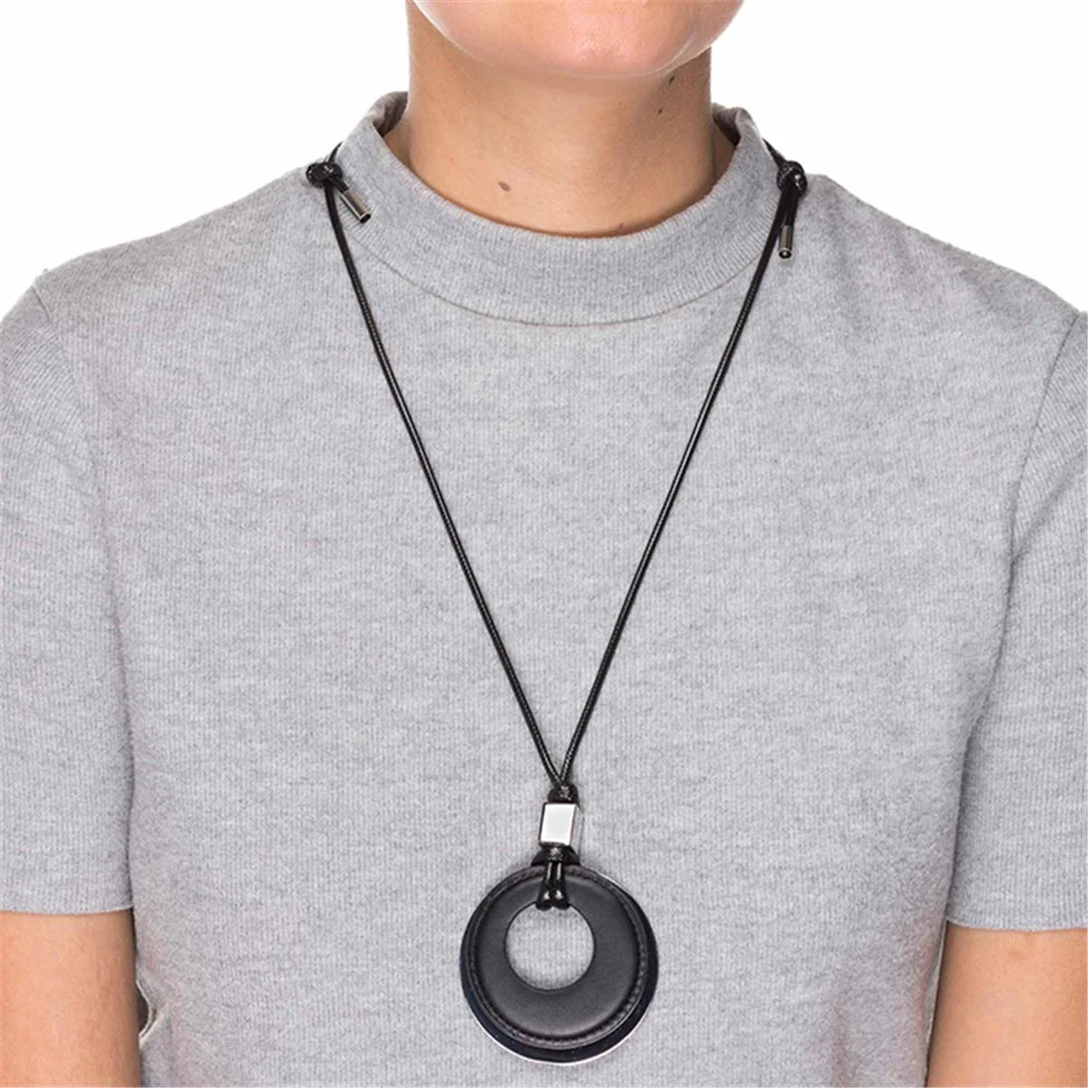 Collar Iswa acabado en Rodio - Iswa NEGRO - Image 2