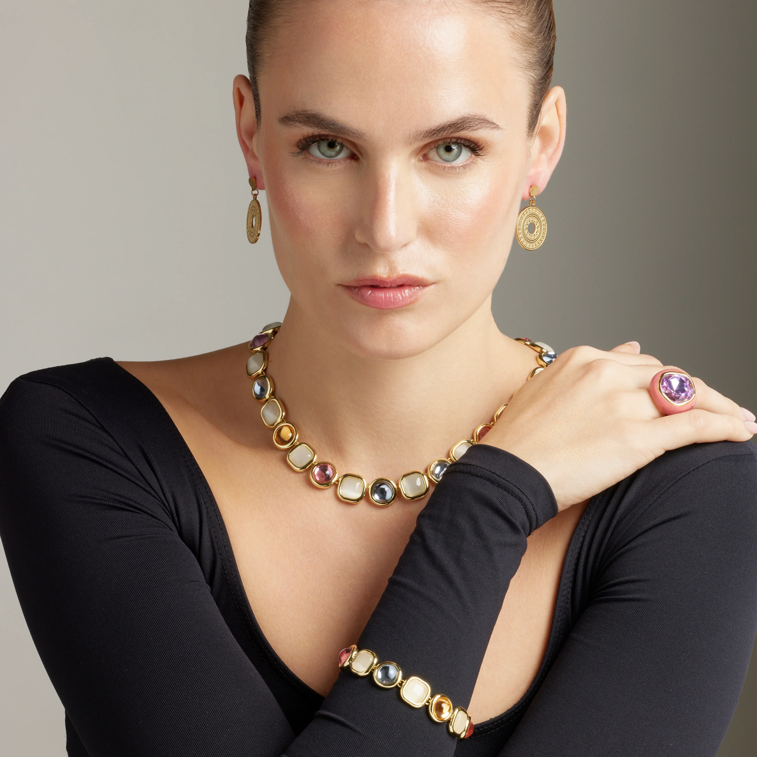 Collar de Cristal Multicolor acabado en oro amarillo 18K - Mantis - Image 2