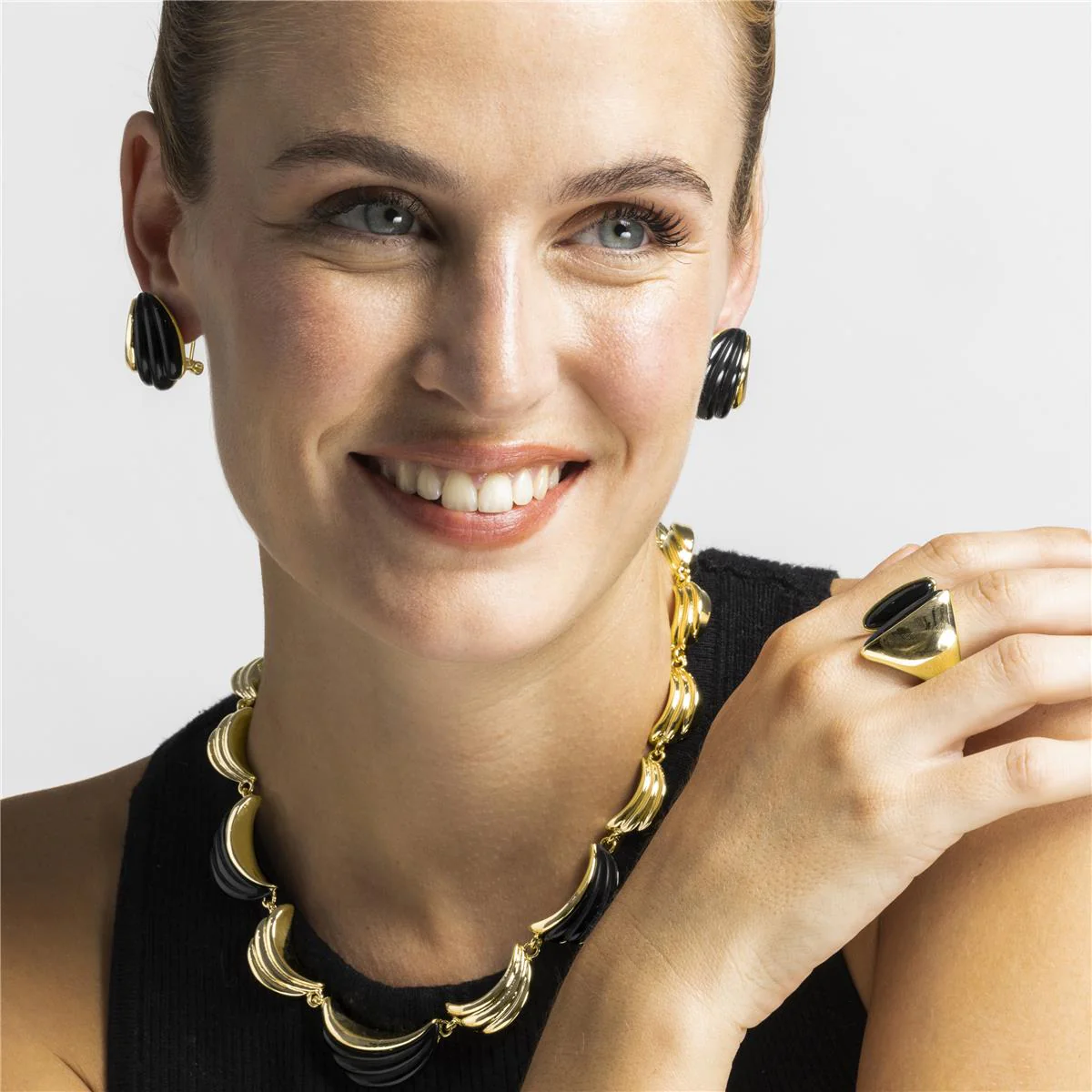 Collar Modwi acabado oro 18k - Modwi NEGRO - Image 4