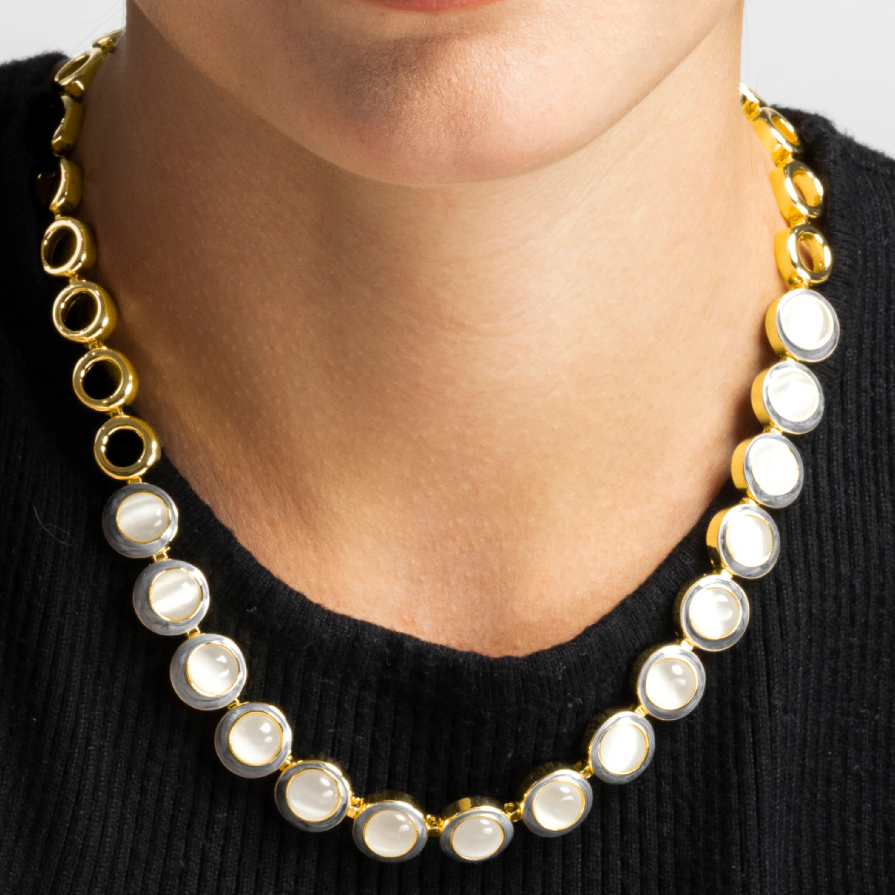 Collar con Ojo de Gato acabado oro 18k - Nawil - Image 4