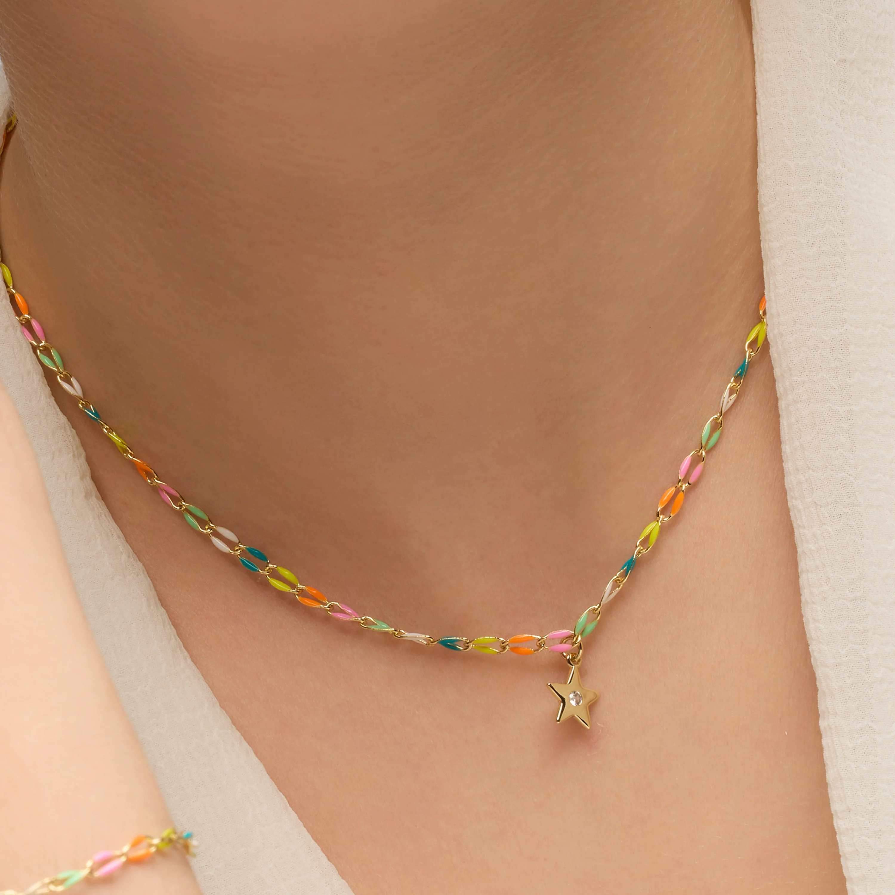 Collar de Plata de Ley 925 y Lacado Multicolor acabado oro amarillo de 18k - Saukha - Image 4
