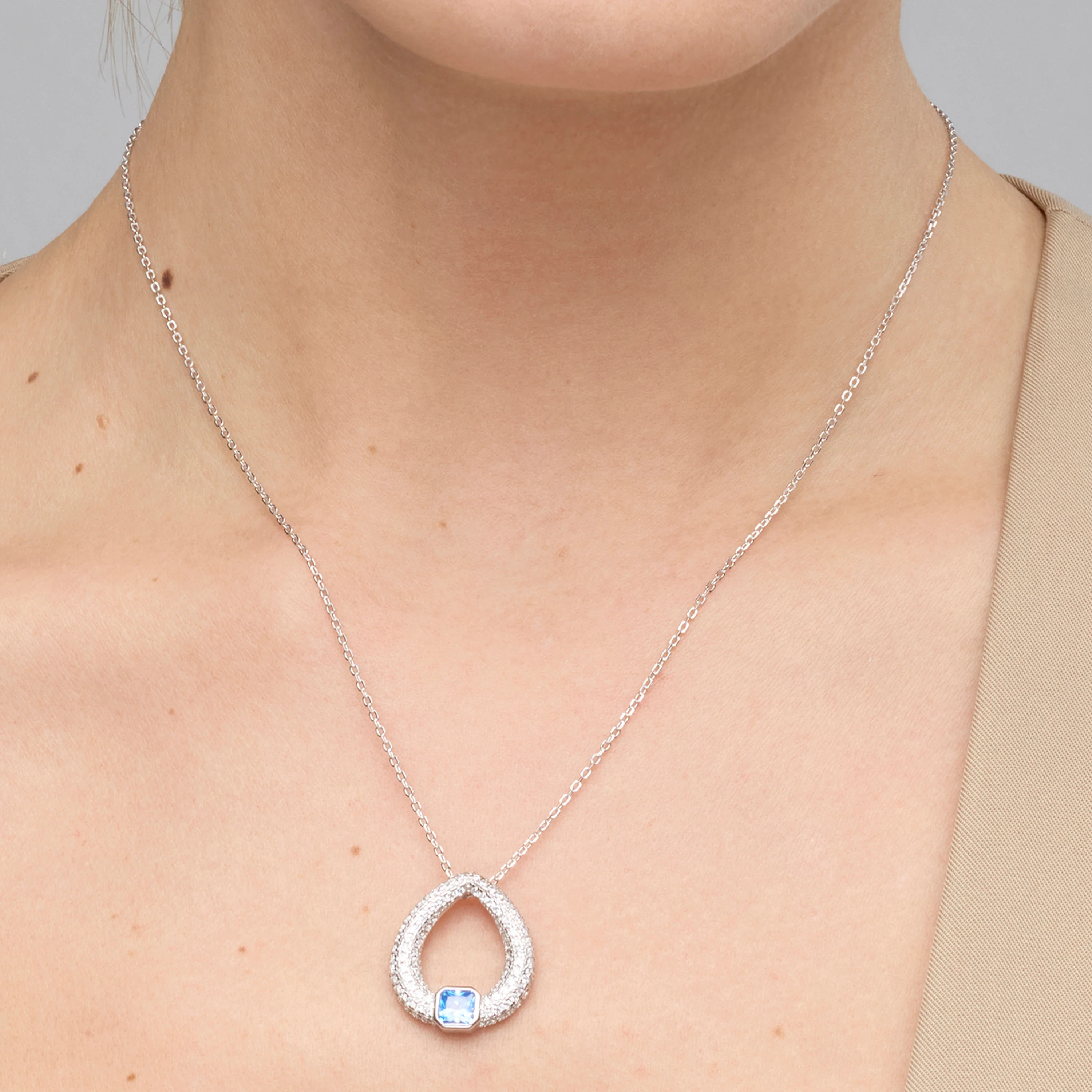 Collar de Plata de Ley 925 y Circonita Aguamarina acabado rodio - Uzi - Image 4