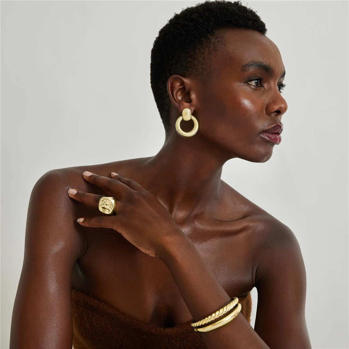 Pendientes Aiwen acabado oro 18k - Aiwen AMARILLO - Image 2