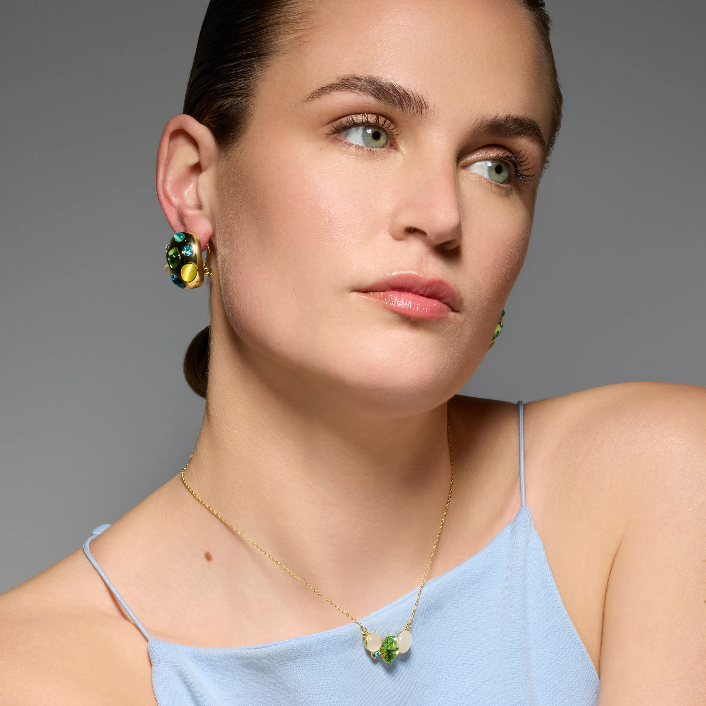 Pendientes acabado oro amarillo de 18k y Cristal Multicolor - Alik - Image 2