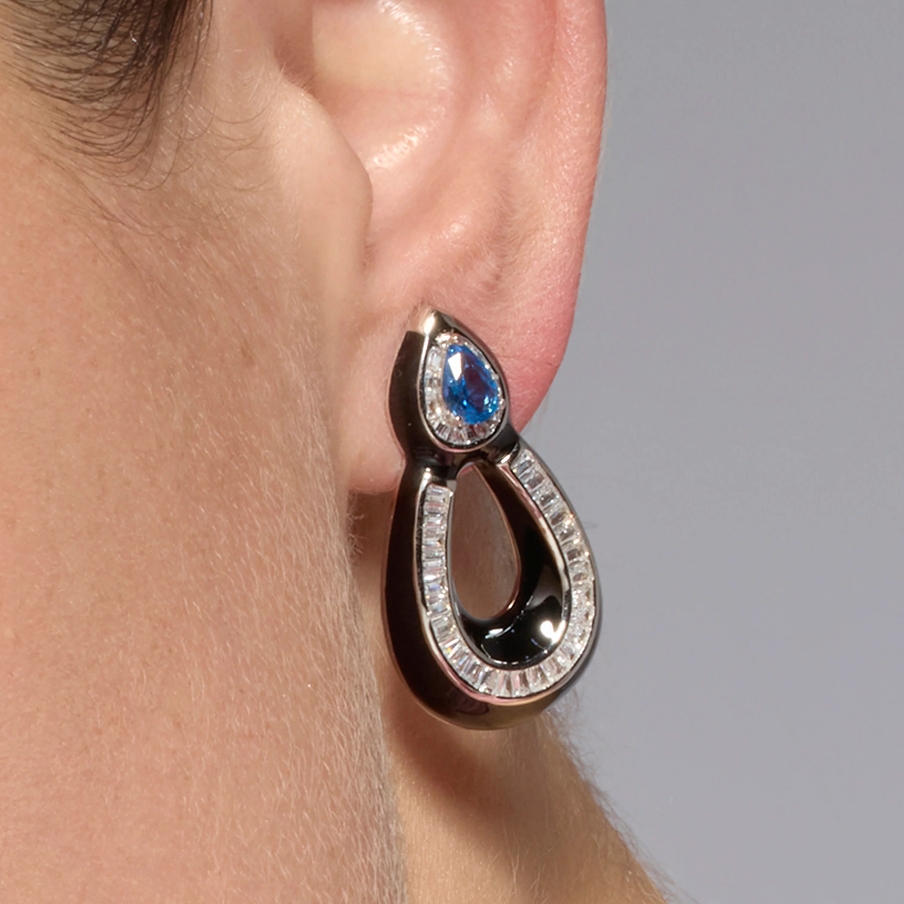 Pendientes de Plata de Ley 925 y Circonita Topacio Azul acabado rodio - Alneth - Image 3