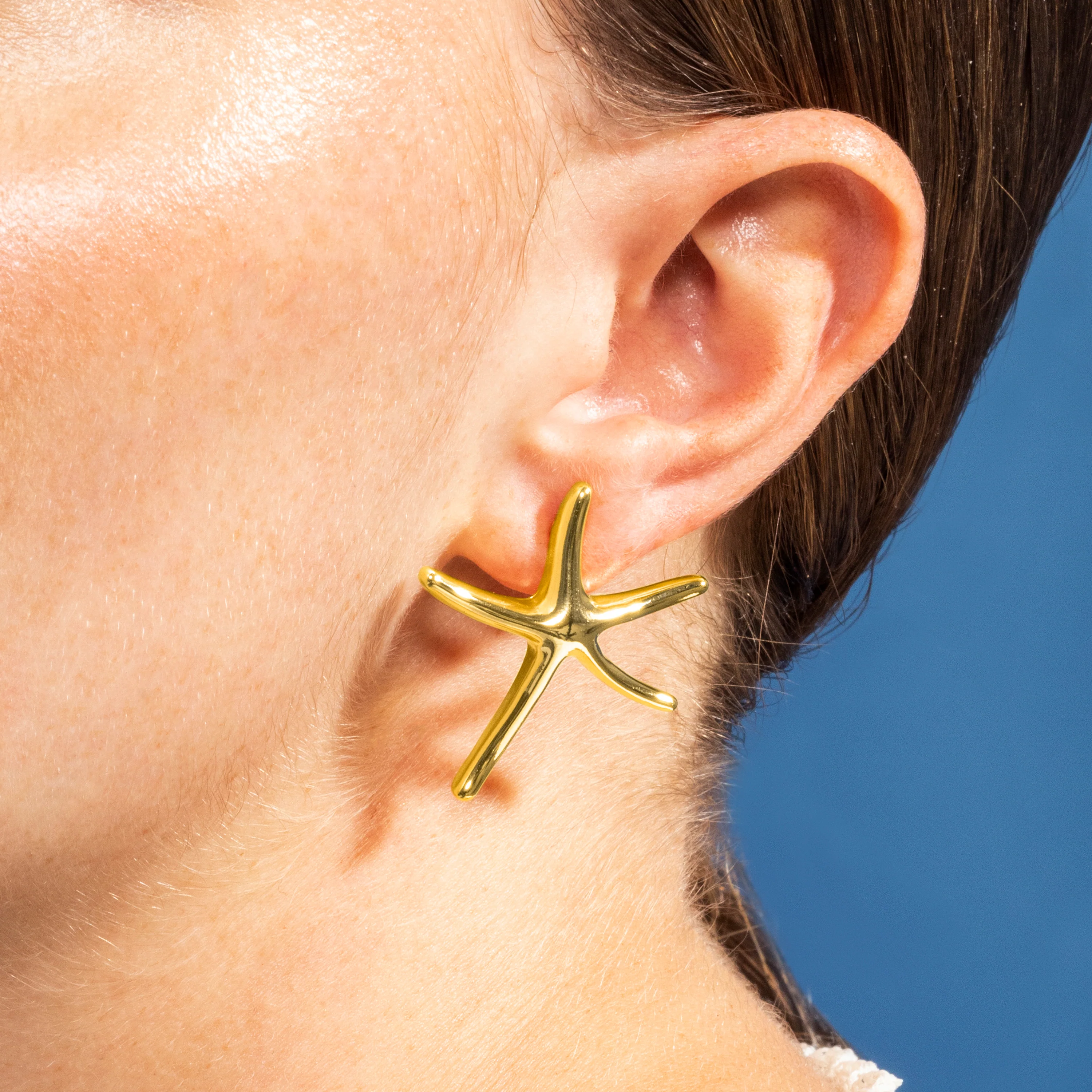 Pendientes acabados en oro amarillo 18K - Amiri - Image 4