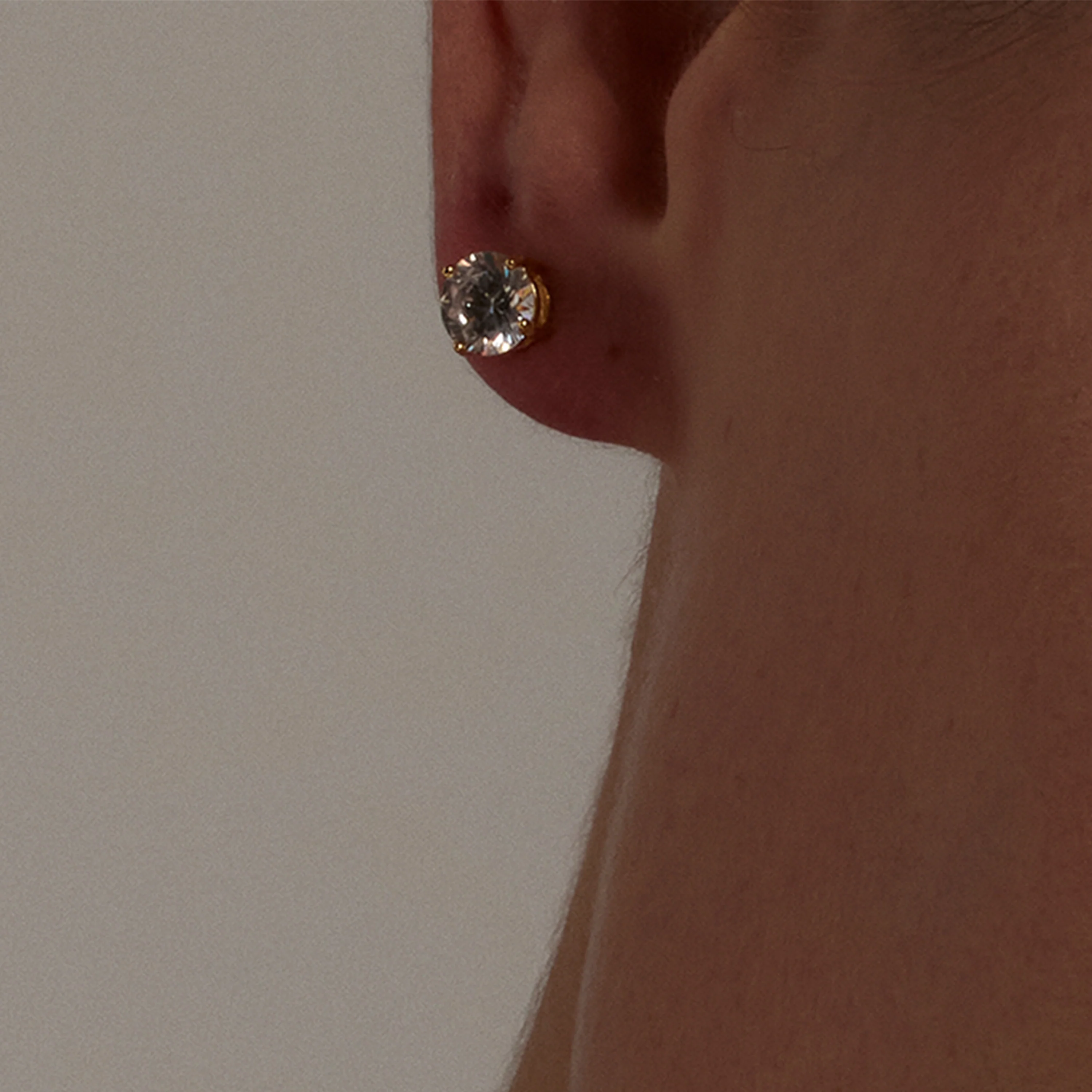 Pendientes de Plata de Ley 925 con Circonita Brillante acabados en oro amarillo 18K - Básico - Image 4
