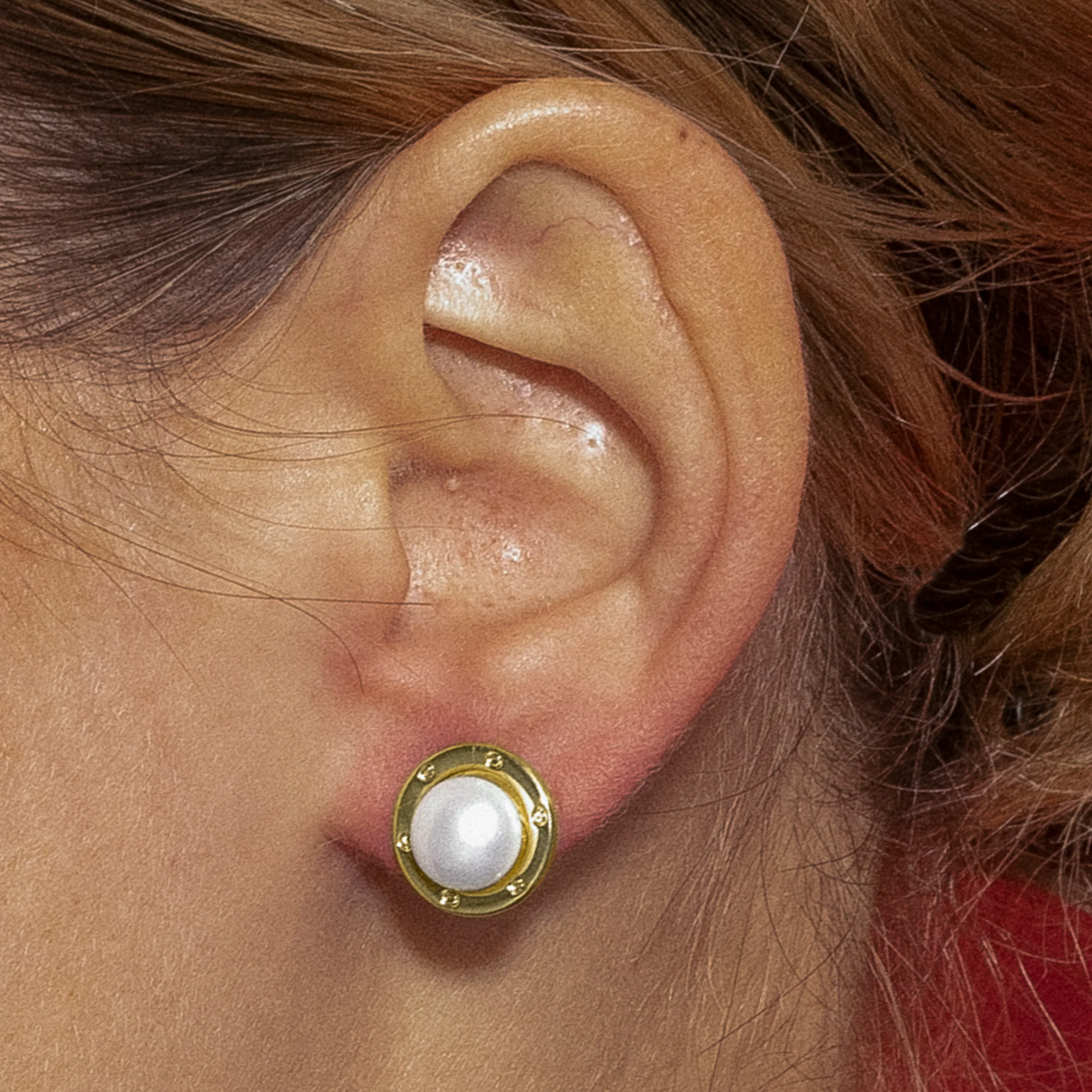 Pendientes con Perla Blanca acabado oro 18k - Ciada - Image 4