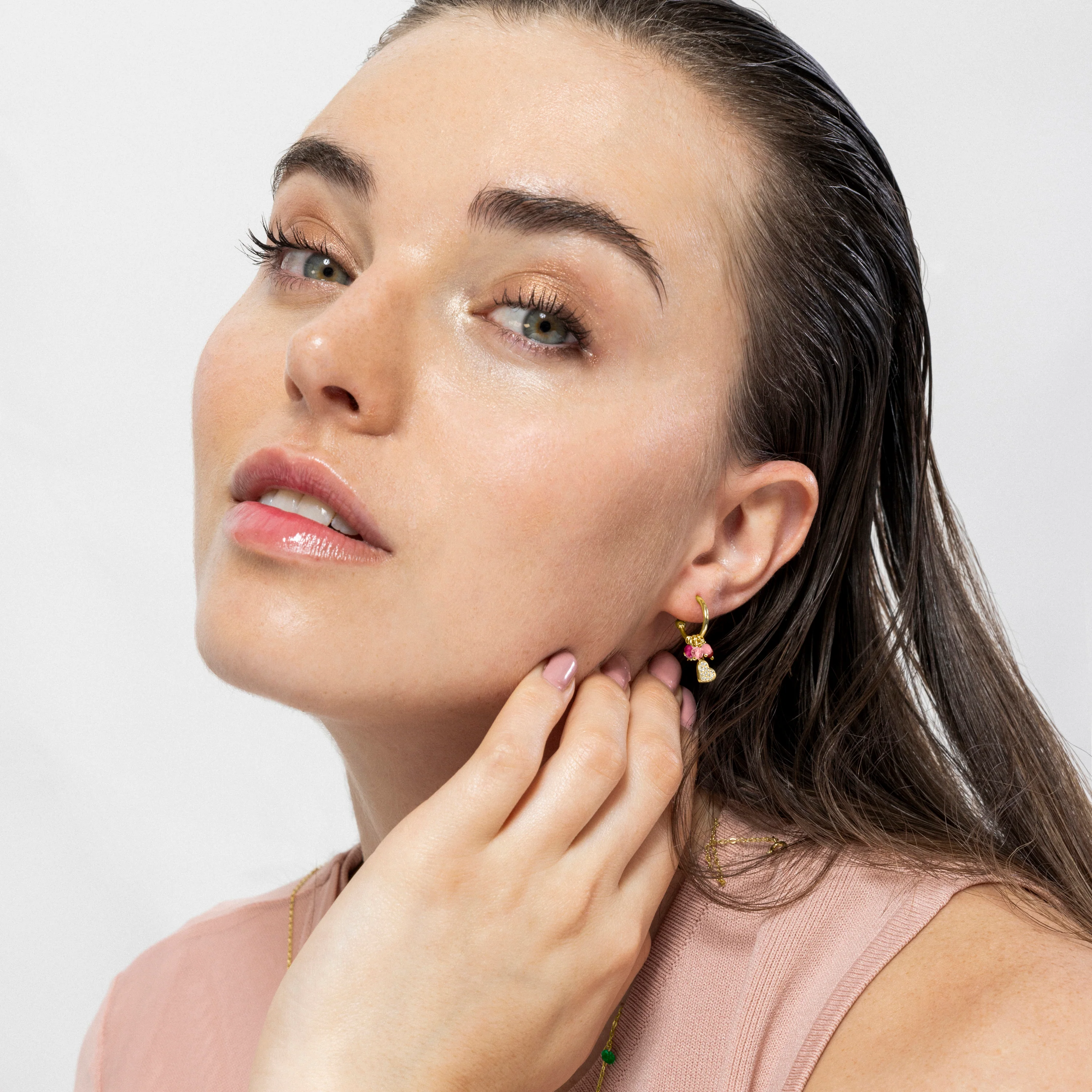 Pendientes de Plata de Ley 925 y Cristal Rosa acabados en oro amarillo de 18k - Corazón - Image 3