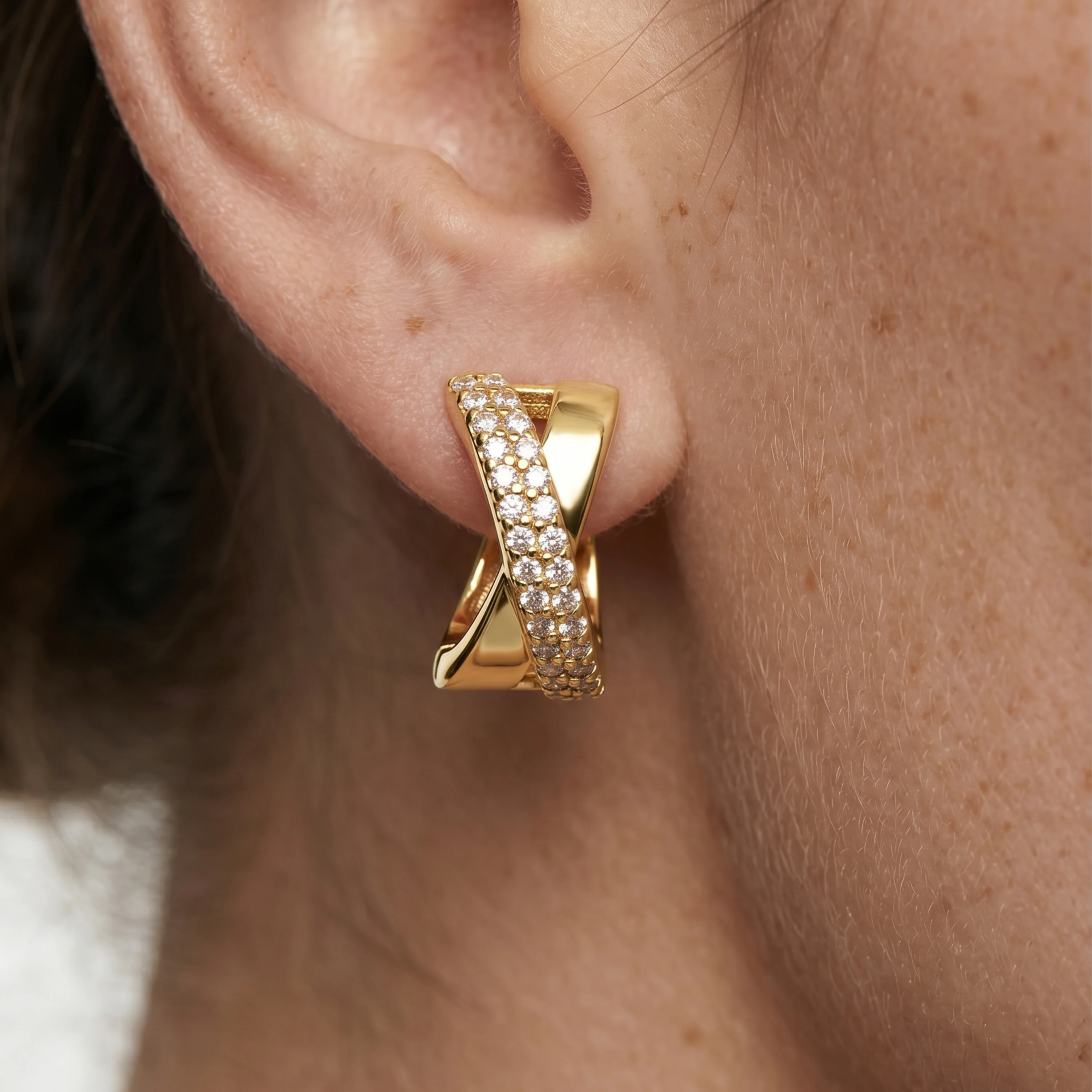 Pendientes de Circonita Brillante acabado en oro amarillo de 18k - Ihade - Image 4