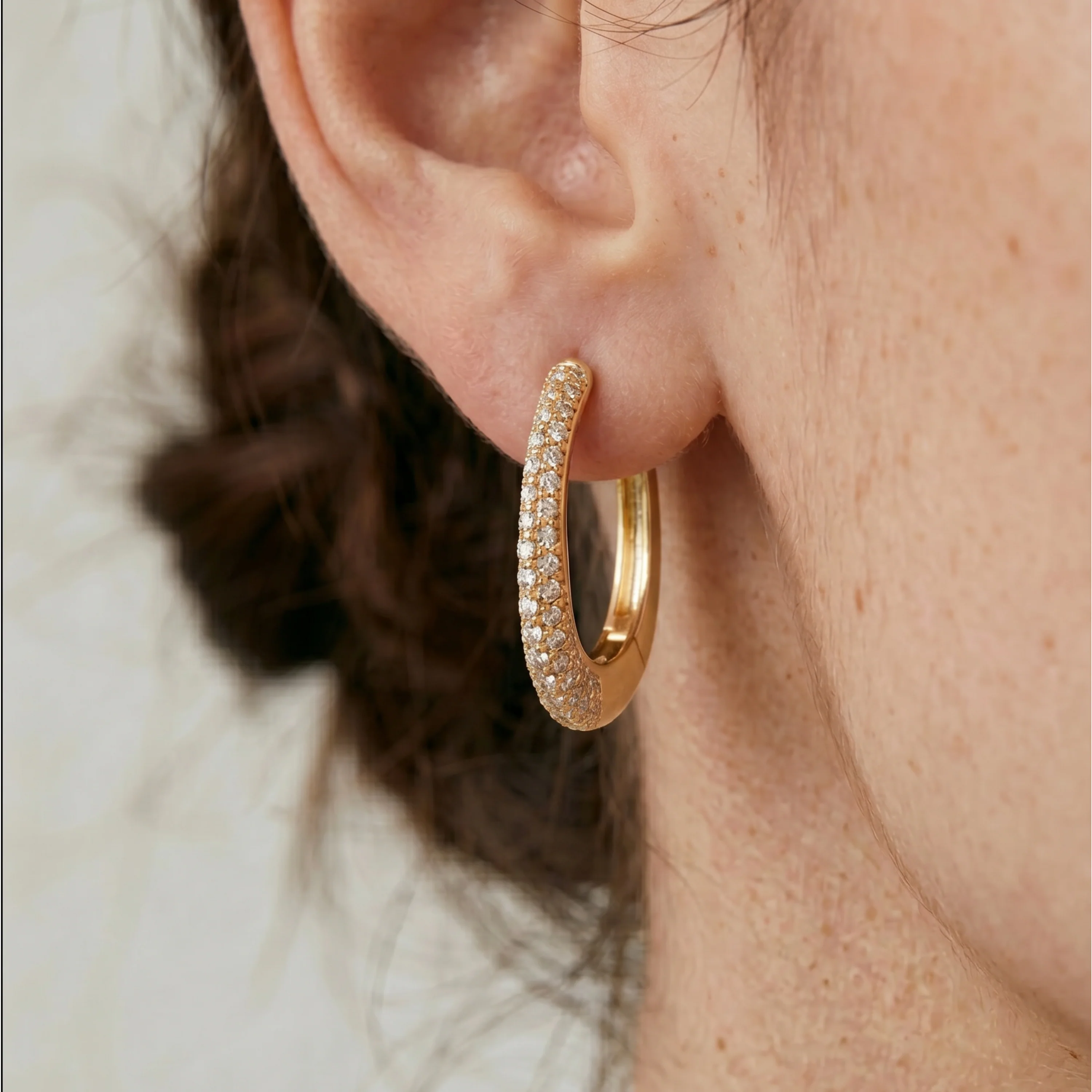 Pendientes de Circonita Brillante acabado en oro amarillo de 18k - Irian - Image 6