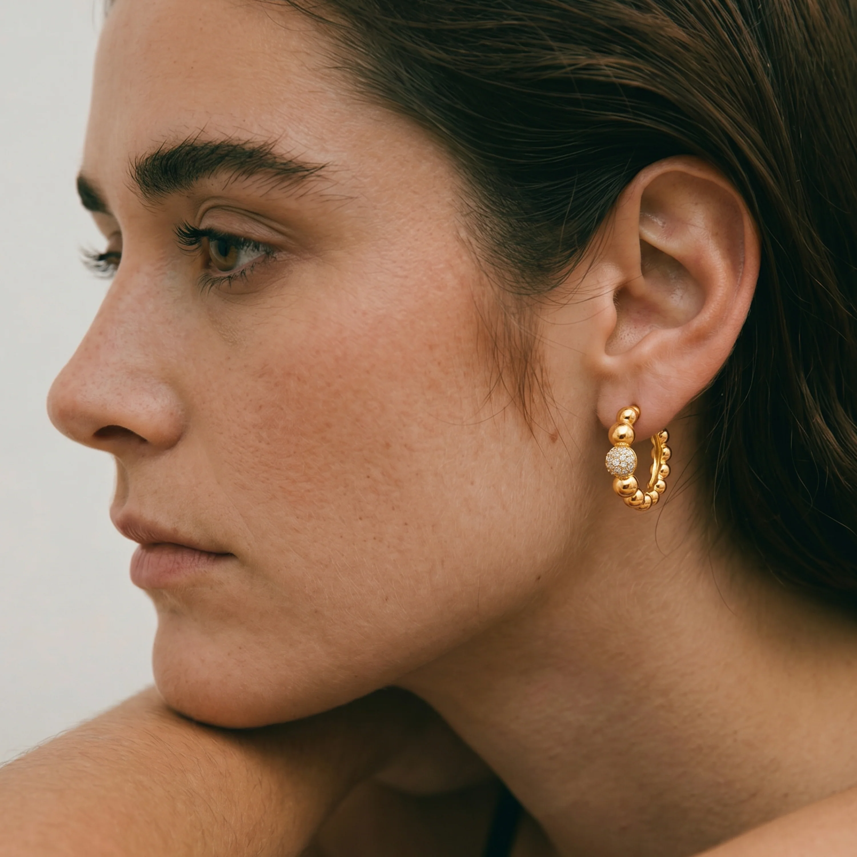 Pendientes de Circonita Brillante acabado en oro amarillo de 18k - Lordae - Image 2