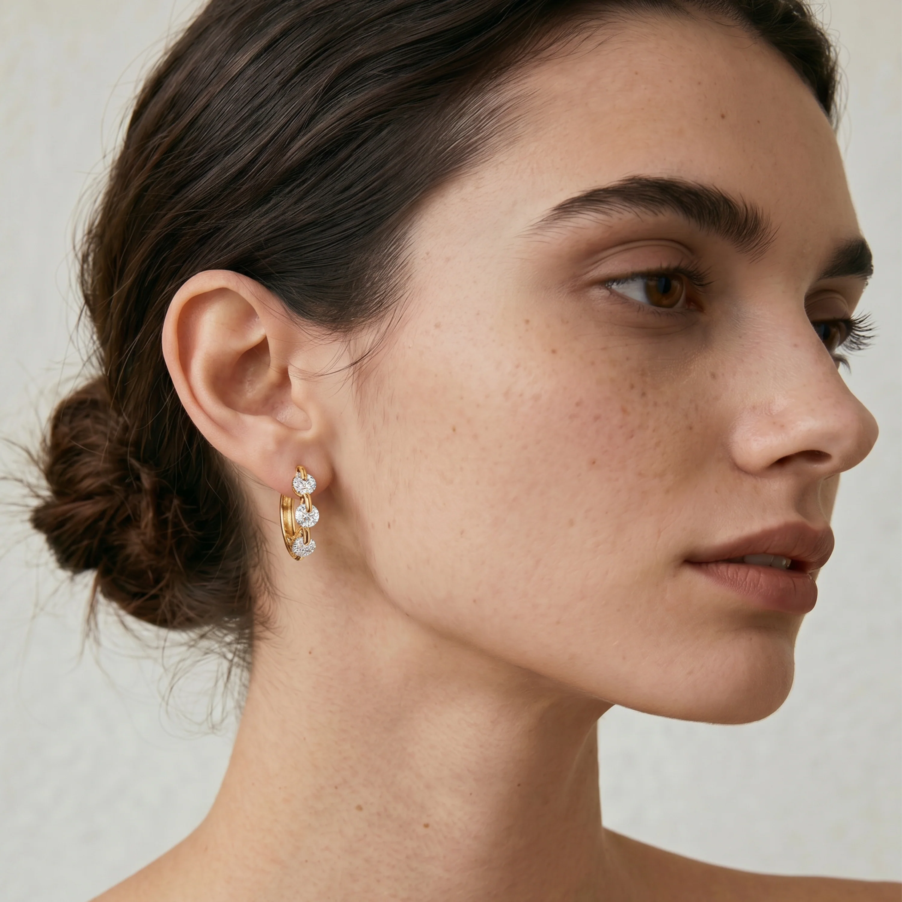 Pendientes de Circonita Brillante acabado en oro amarillo de 18k - Nili - Image 2