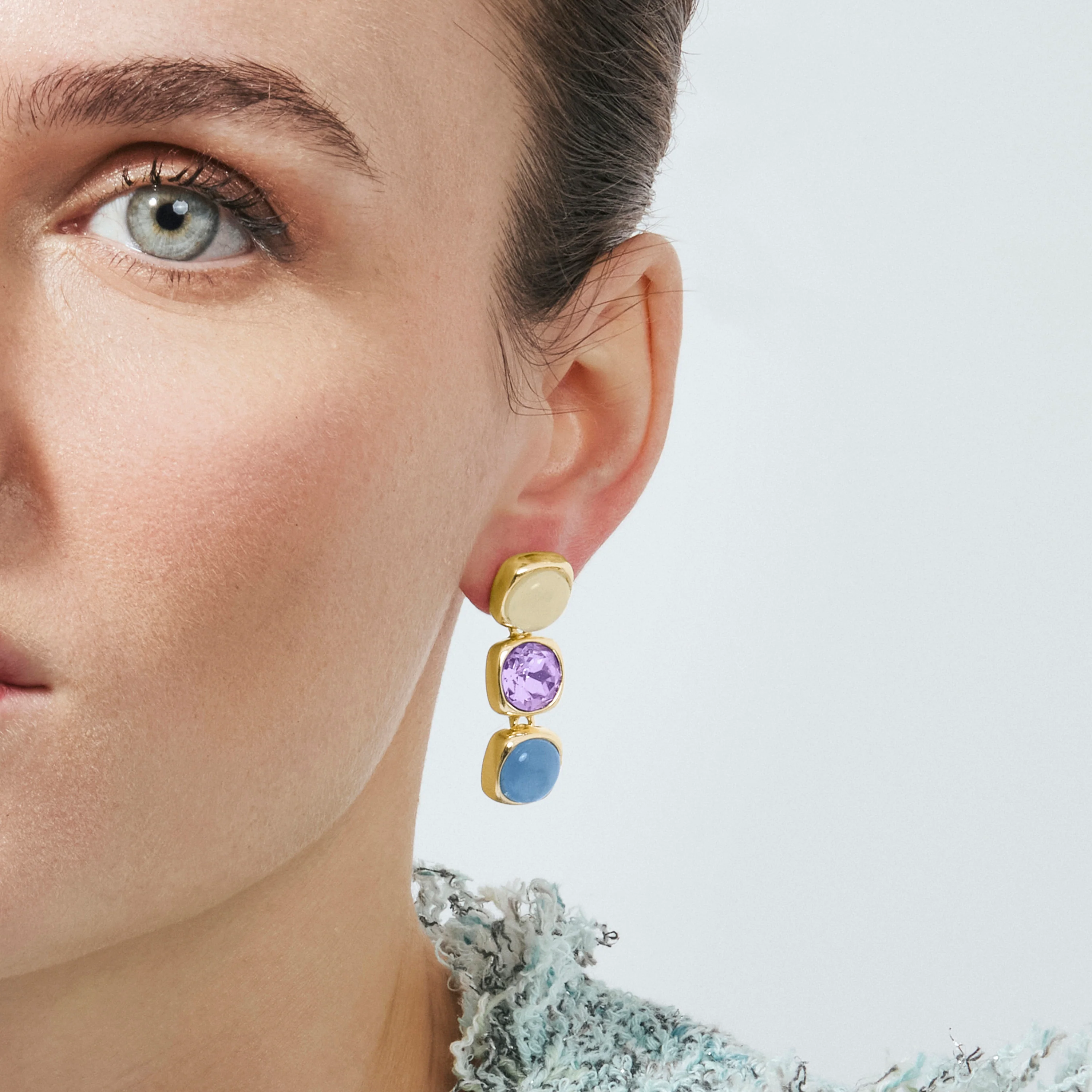 Pendientes de Ojo de Gato Azul acabado en oro amarillo de 18k - Shureo - Image 6