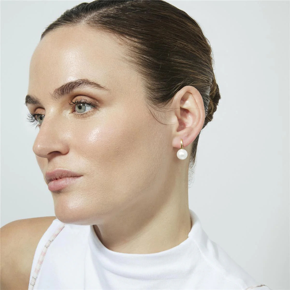 Pendientes de Perla Blanca acabado en oro amarillo de 18k - Dical - Image 4