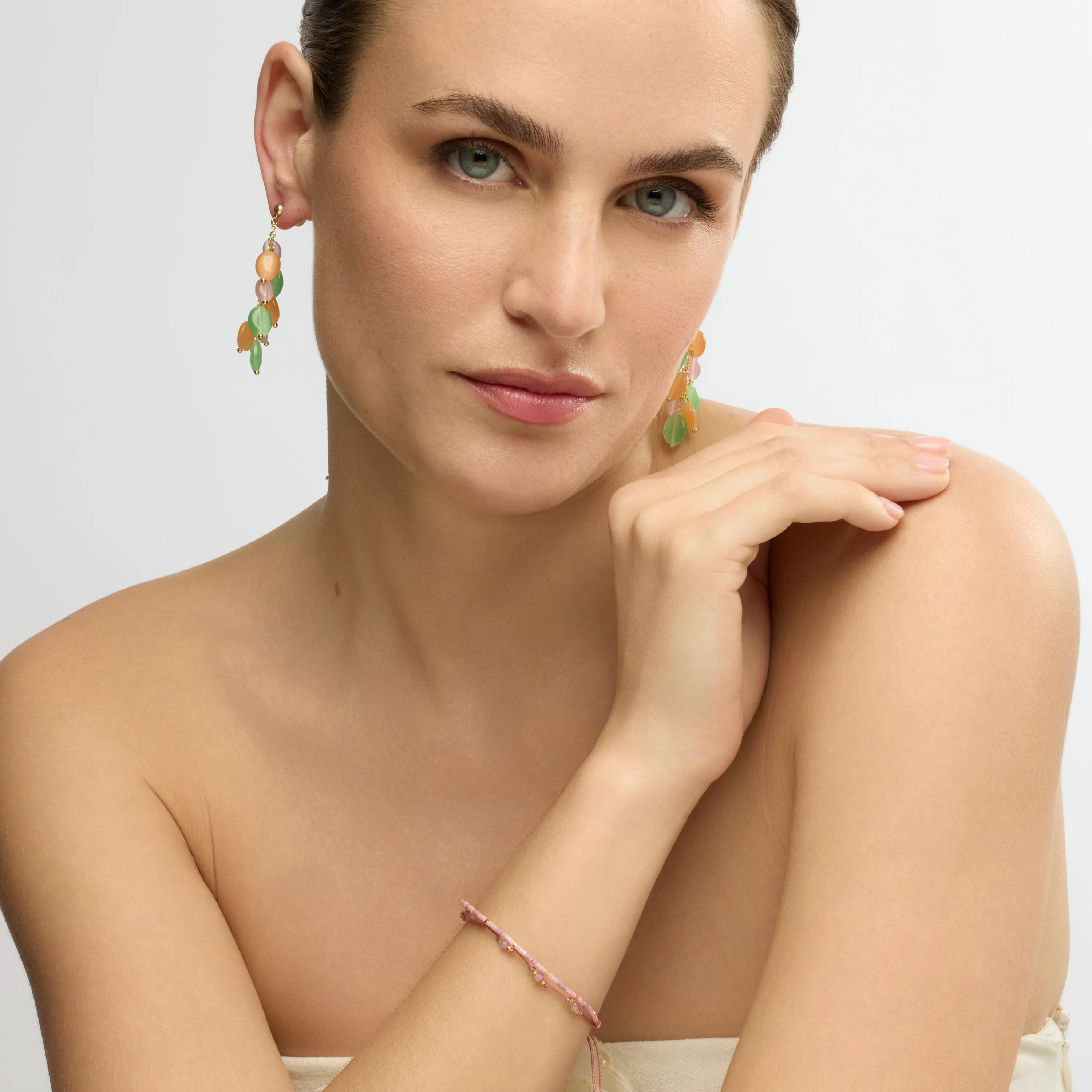Pendientes acabado oro amarillo de 18k y Ojo de Gato Multicolor - Gorai - Image 2