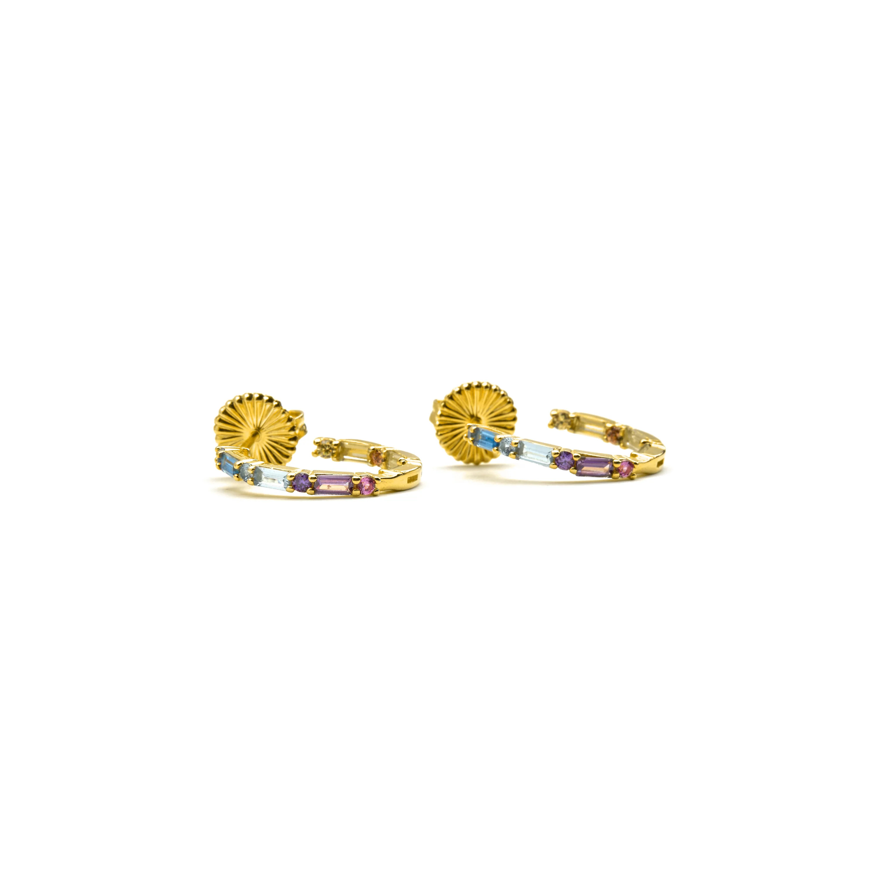 Pendientes de Plata de Ley 925 y Circonita Multicolor acabado oro 18k - Hinnar - Image 5