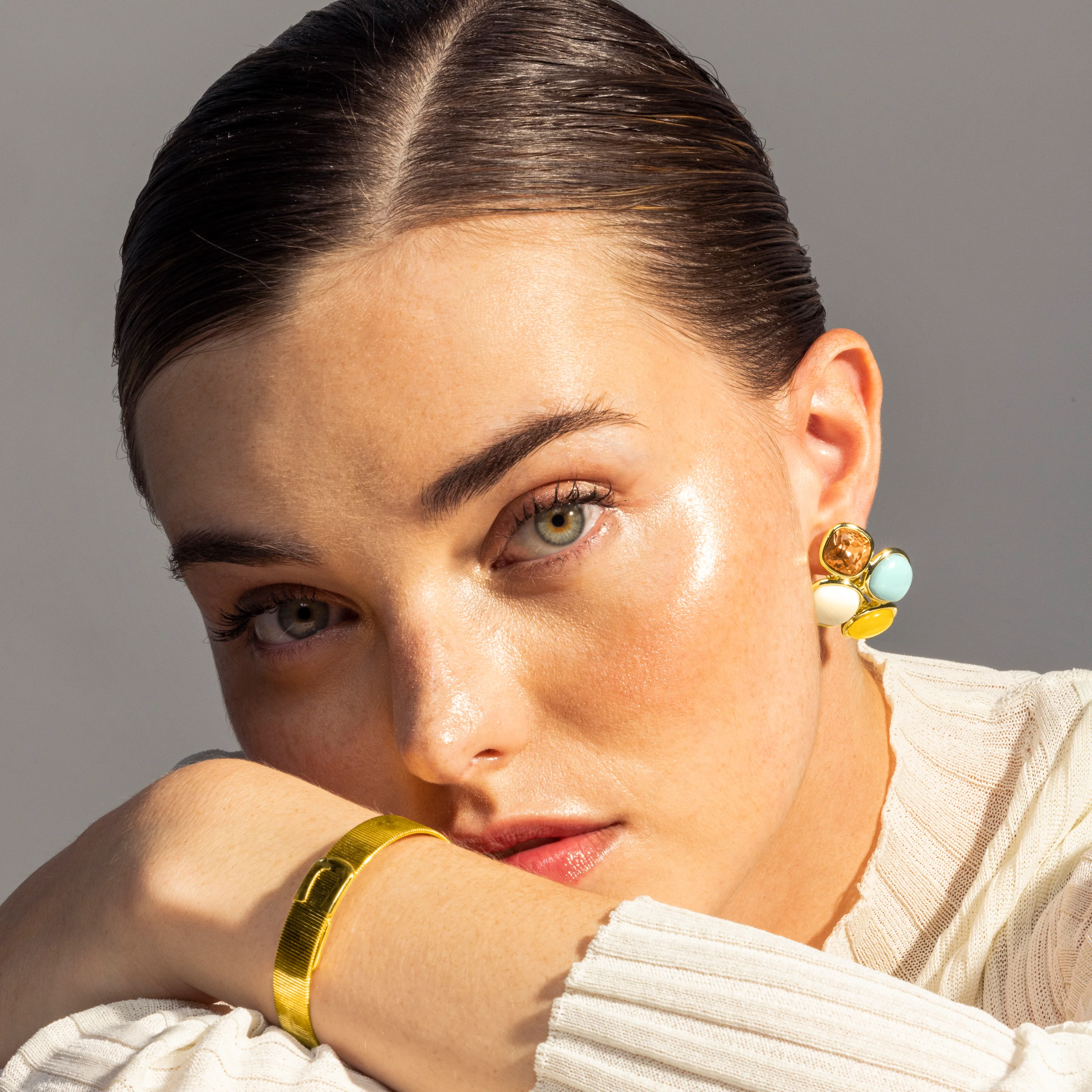 Pendientes acabado en oro amarillo 18K - Lezu - Image 2