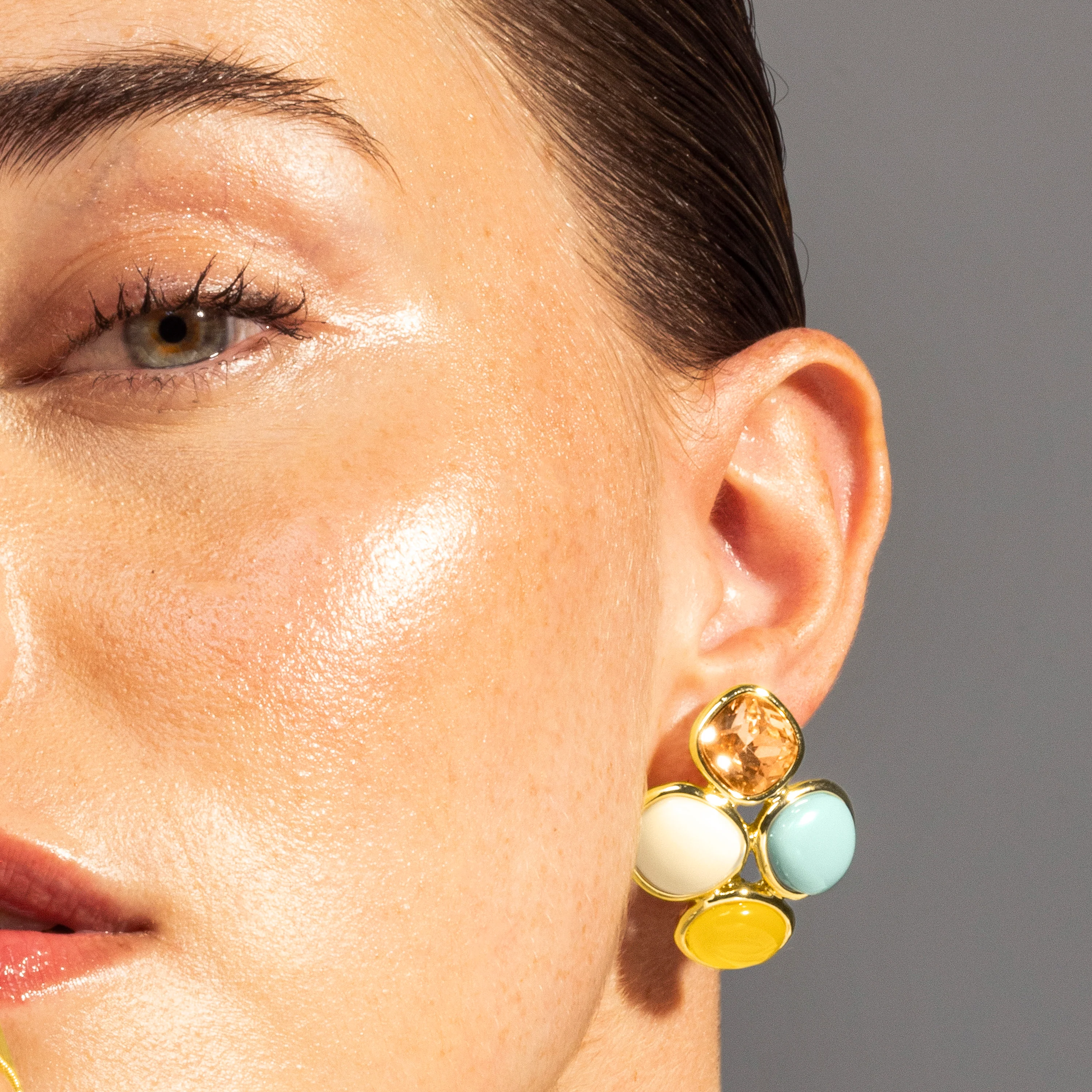 Pendientes acabado en oro amarillo 18K - Lezu - Image 3