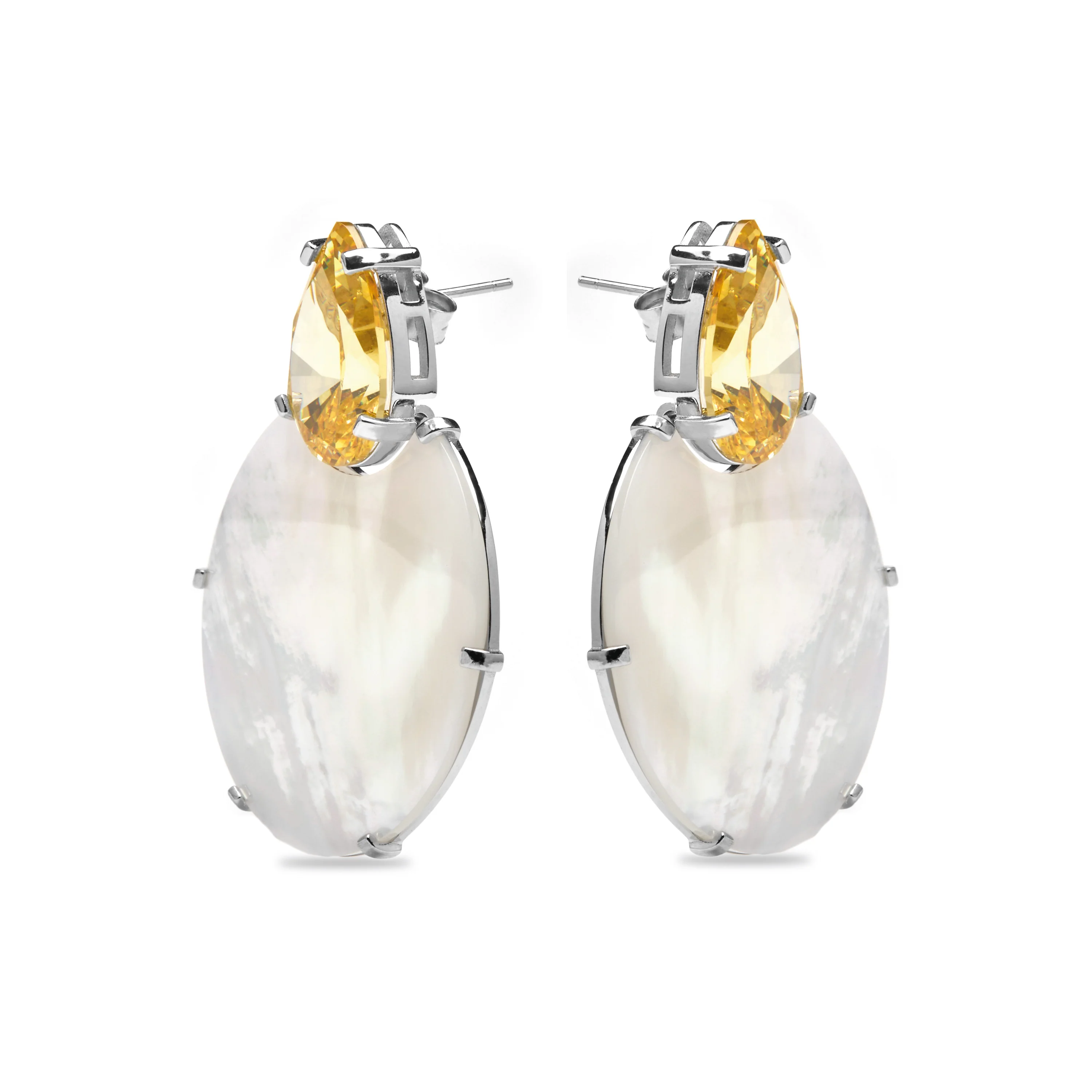 Pendientes de Plata de Ley 925 y Madreperla Blanca acabado oro amarillo de 18k - Mubi - Image 3