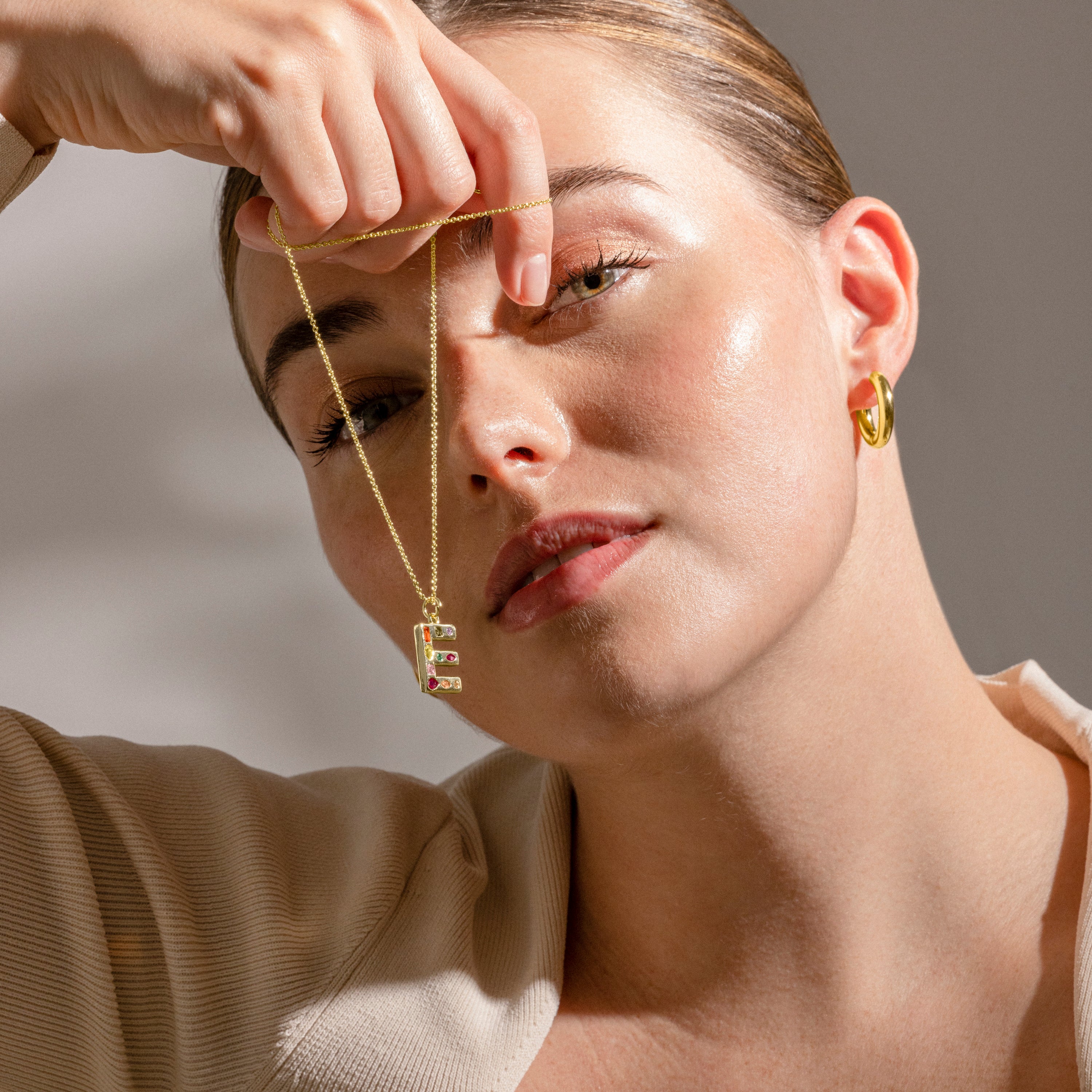 Pendientes acabado oro 18K - Nias - Image 4