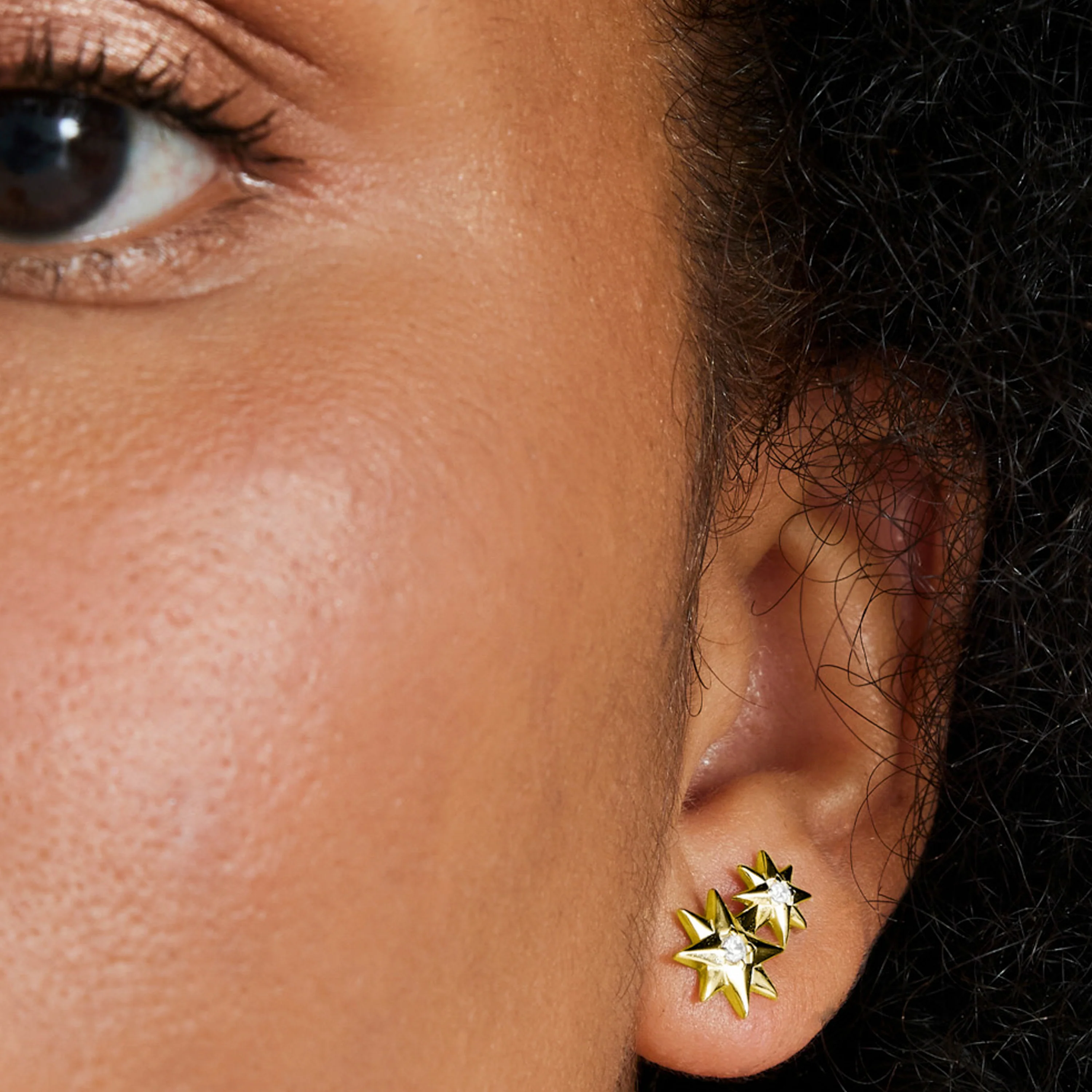 Pendientes de Plata de Ley 925 con Circonita Brillante acabados en oro amarillo 18K - Oiel - Image 3