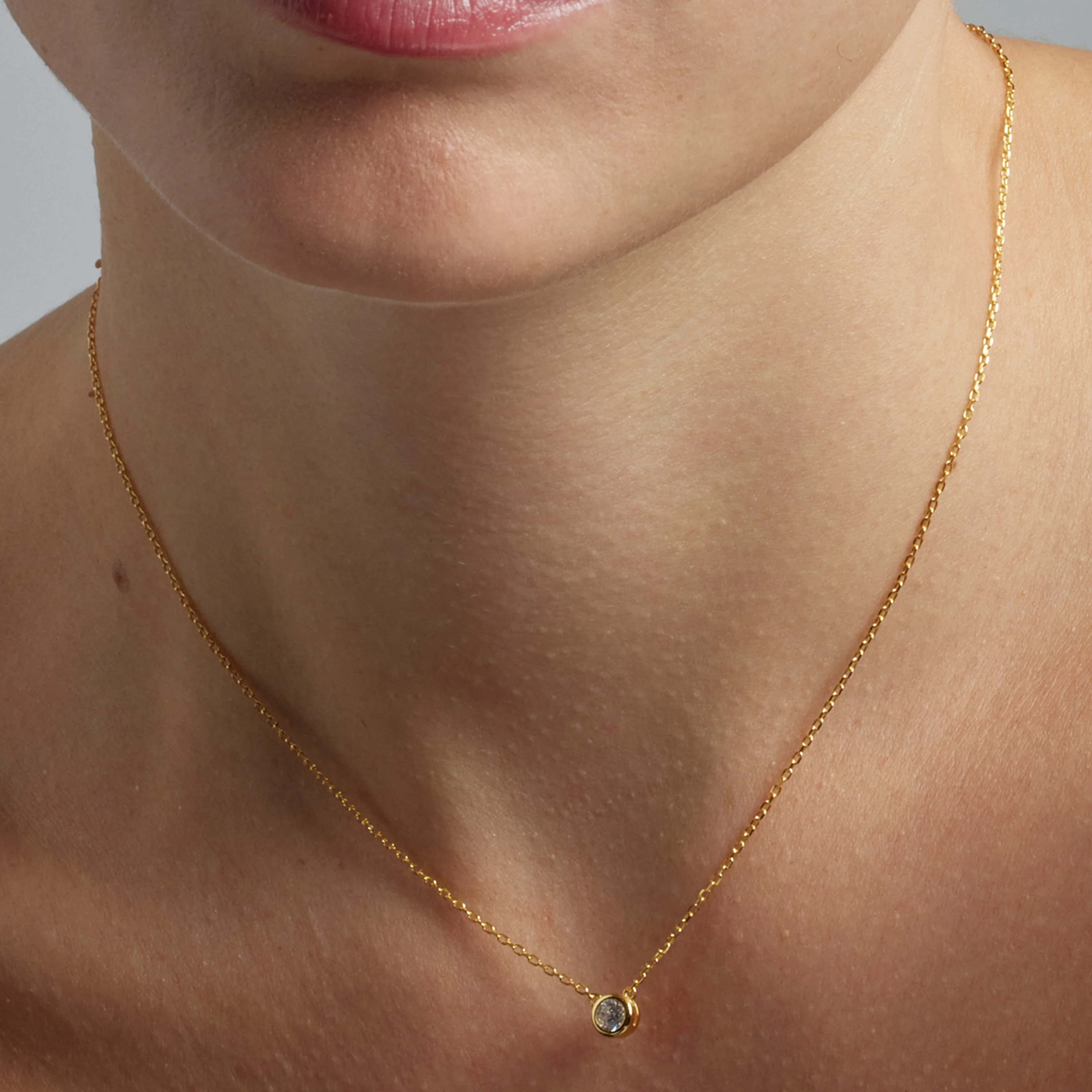 Pendientes de Plata de Ley 925 y Circonita Brillante acabados en oro amarillo 18K - Oris - Image 3