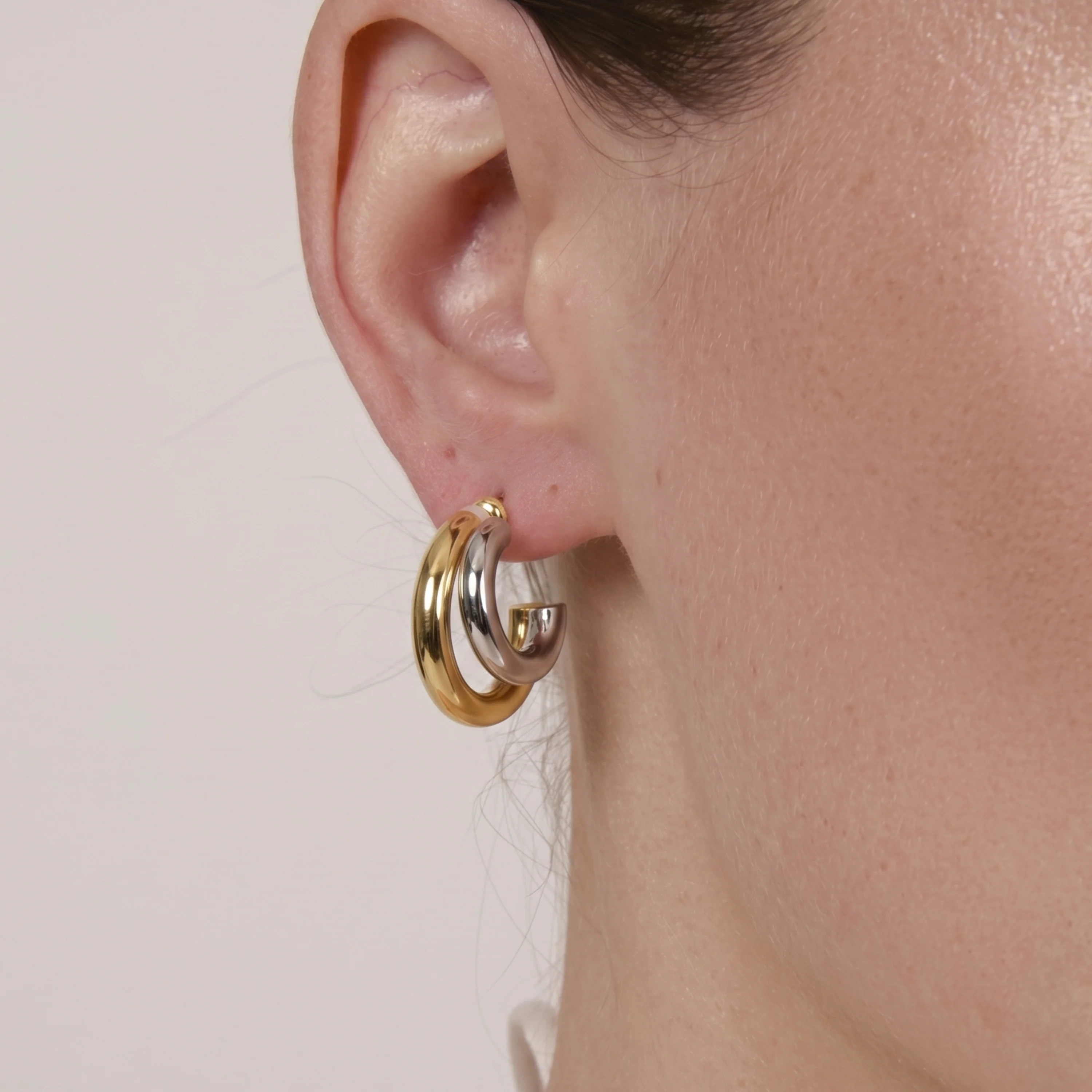 Pendientes acabado en oro amarillo de 18k - Derck - Image 6