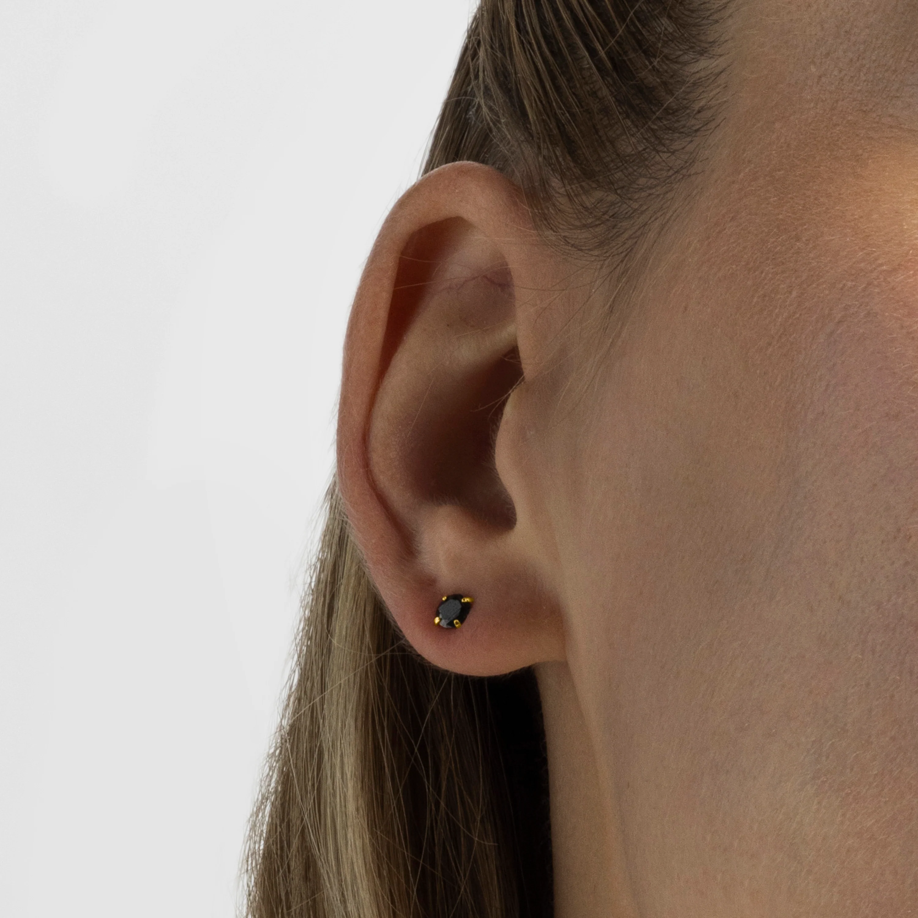 Pendientes de Plata de Ley 925 con Circonita Onix acabados en oro amarillo 18K - Otieno - Image 3