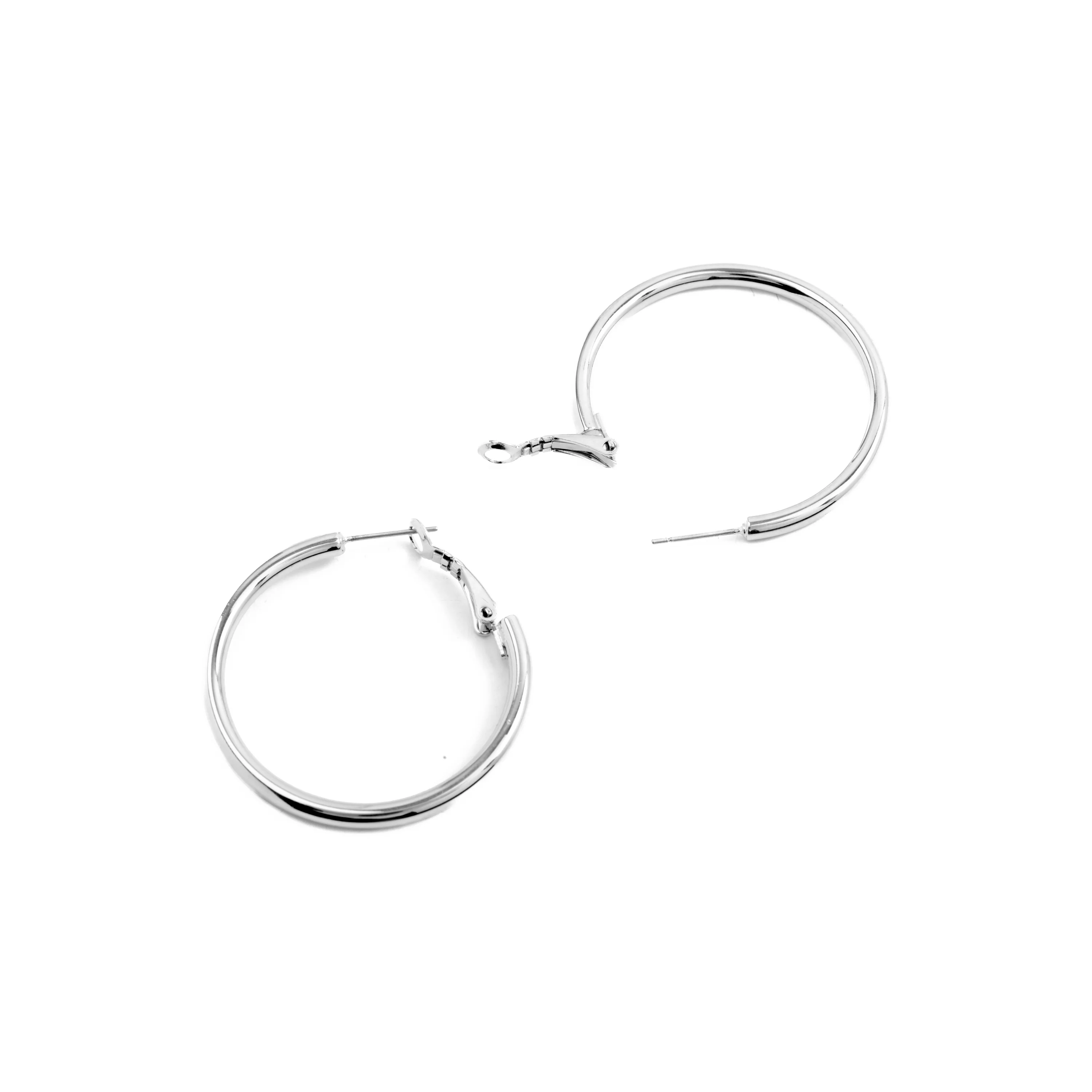 Pendientes de 40mm de diámetro acabados en rodio - Sadro - Image 5