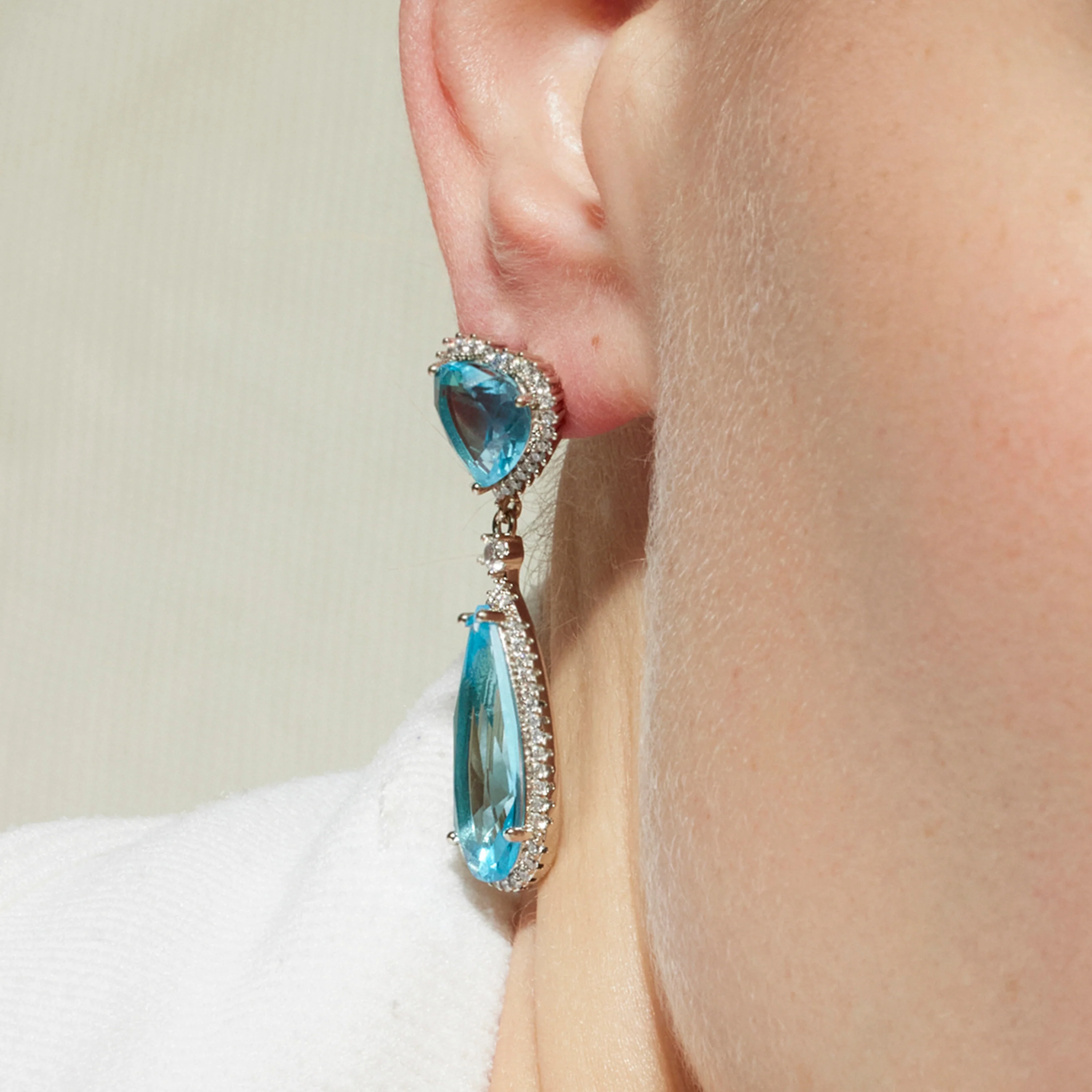 Pendientes con Circonita Aguamarina acabado plata - Saiga - Image 3