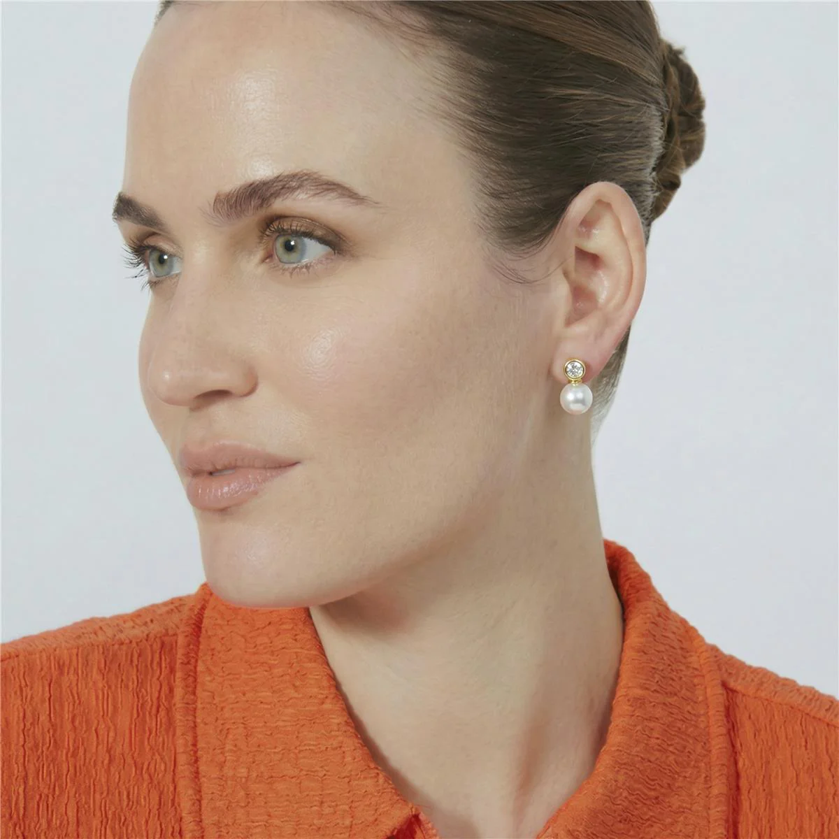 Pendientes de Perla Blanca acabado en oro amarillo de 18k - Siako - Image 2