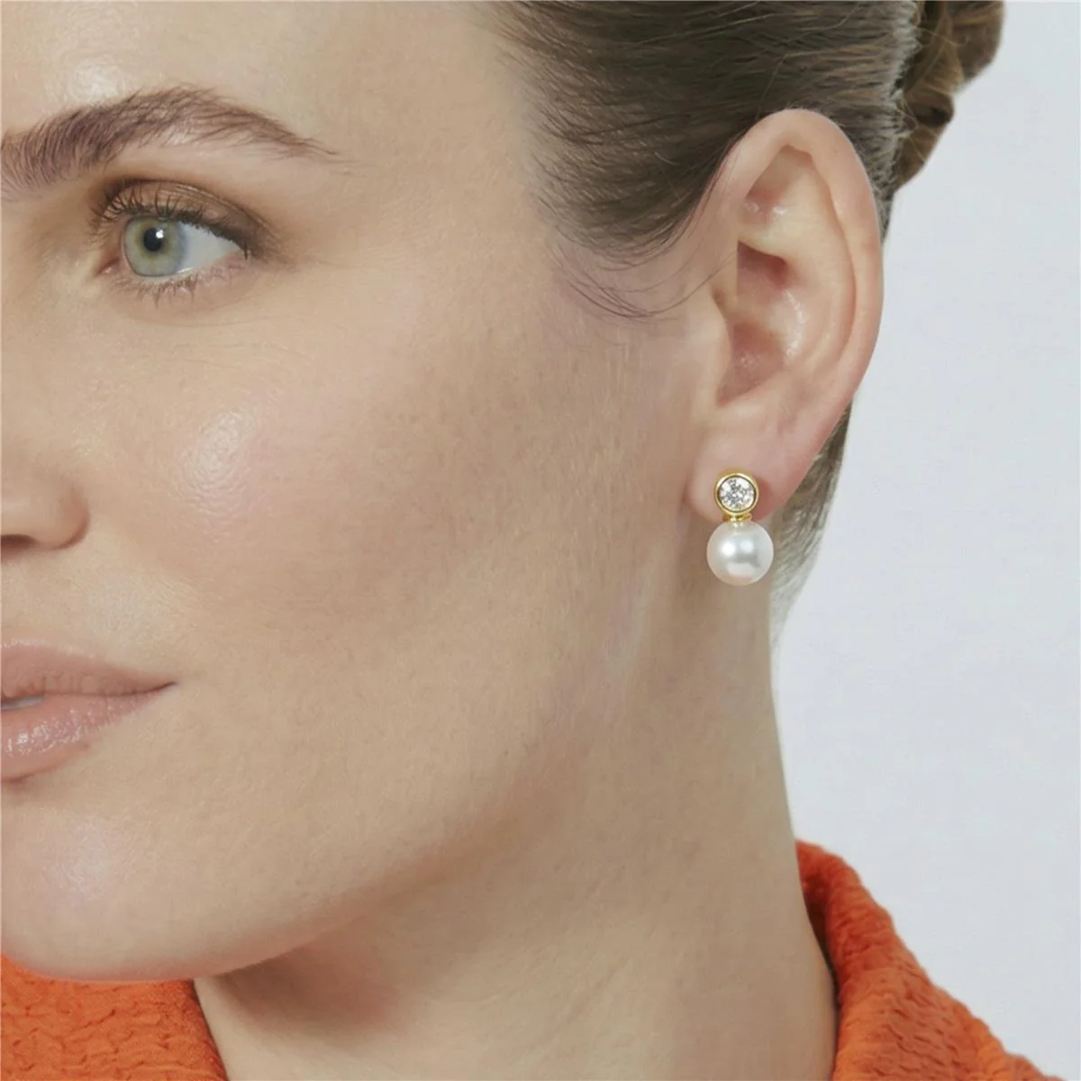 Pendientes de Perla Blanca acabado en oro amarillo de 18k - Siako - Image 4