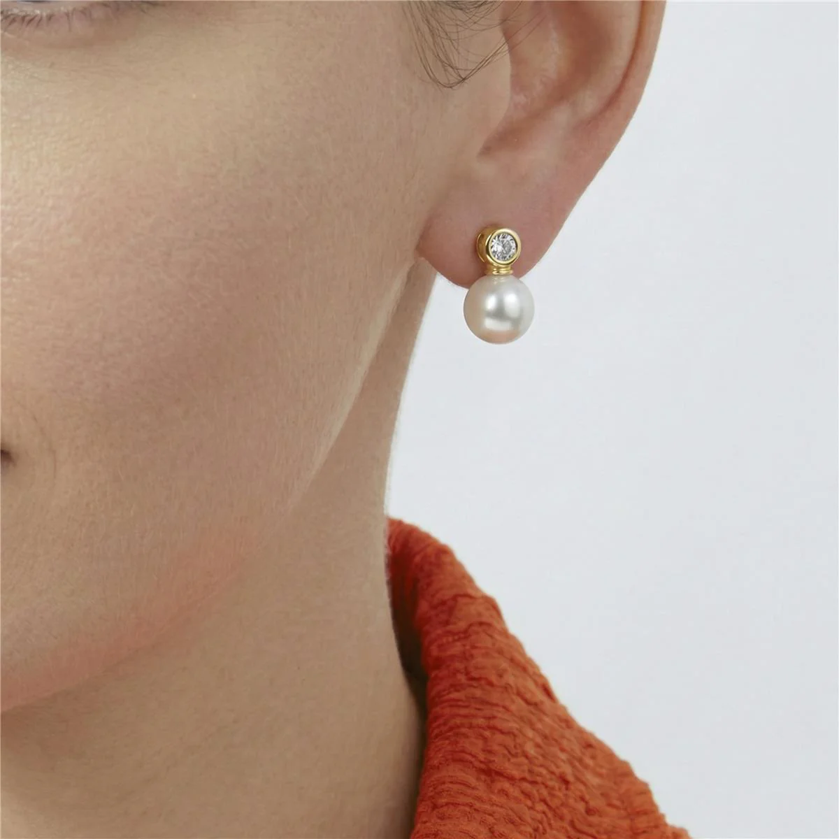 Pendientes de Perla Blanca acabado en oro amarillo de 18k - Siako - Image 6