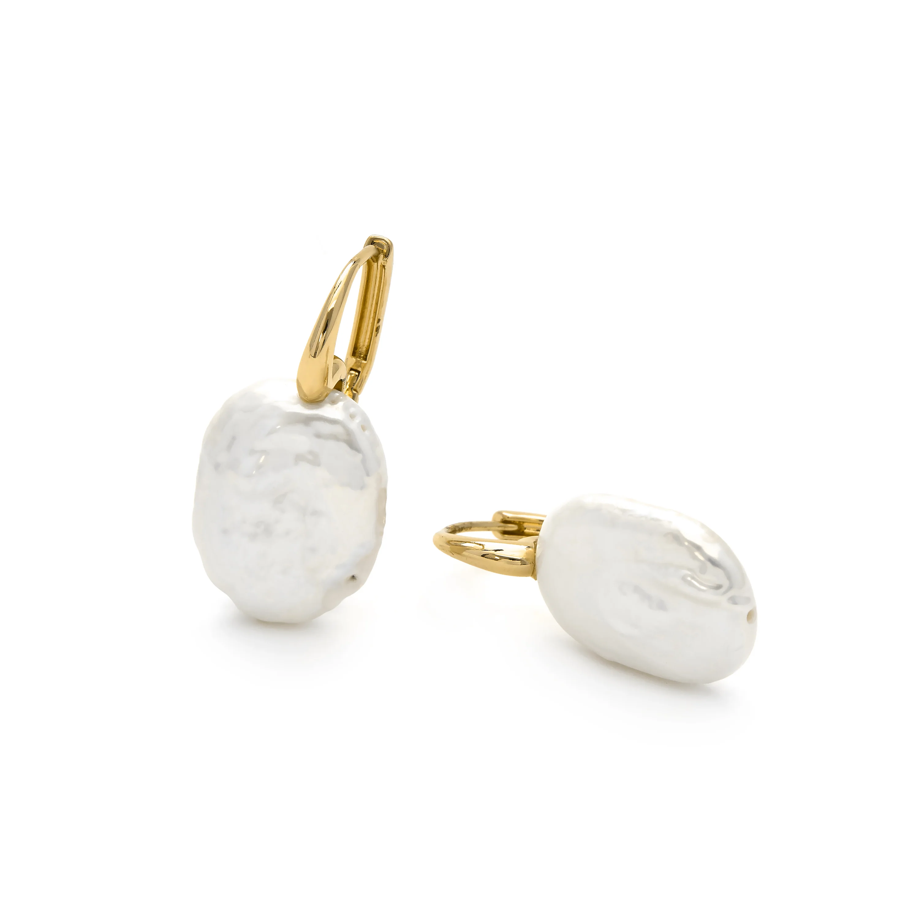 Pendientes de Perla Blanca acabado en oro amarillo 18k - Thessa - Image 5