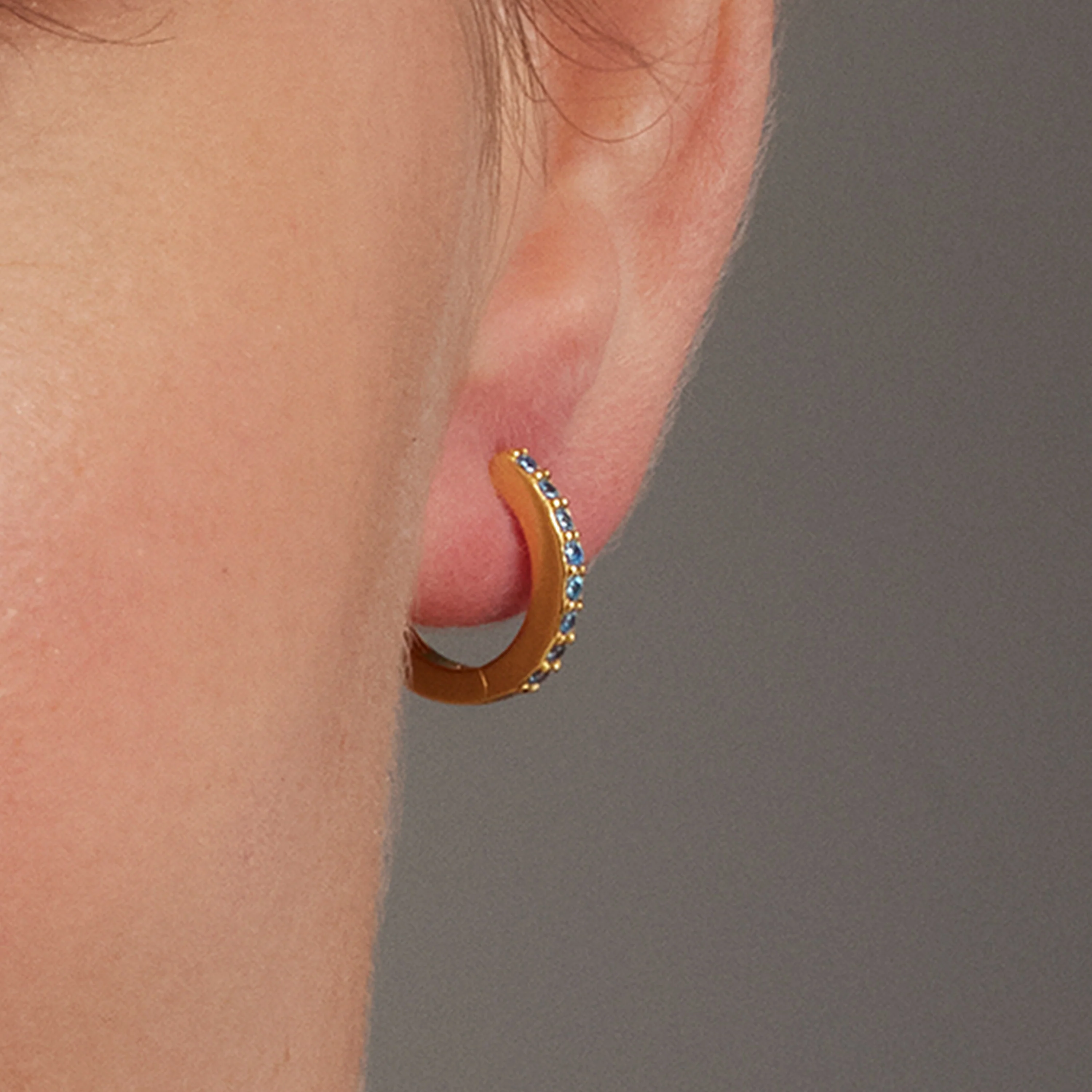 Pendientes de Plata de Ley 925 con Cuarzo Hidrotermal Verde Claro acabados en oro amarillo 18K - Valarys - Image 4