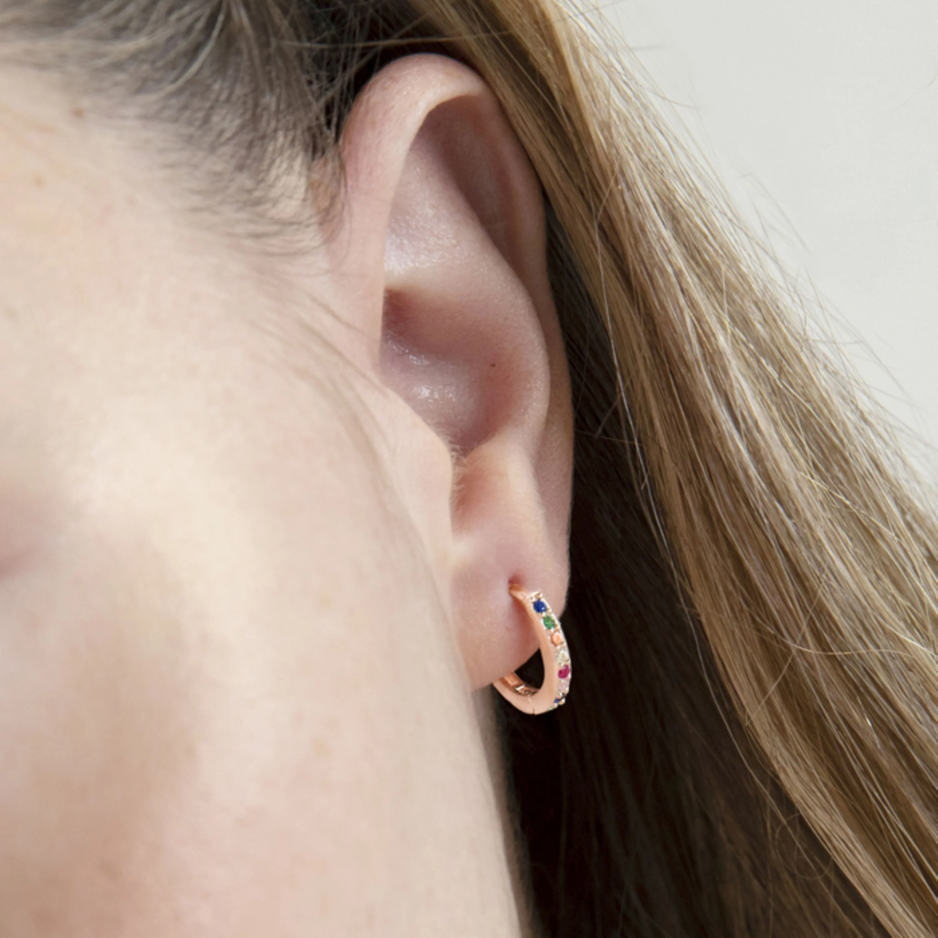 Pendientes de 10mm de Plata de Ley 925 con Circonita Multicolor acabados en oro rosa de 18K - Valarys - Image 4