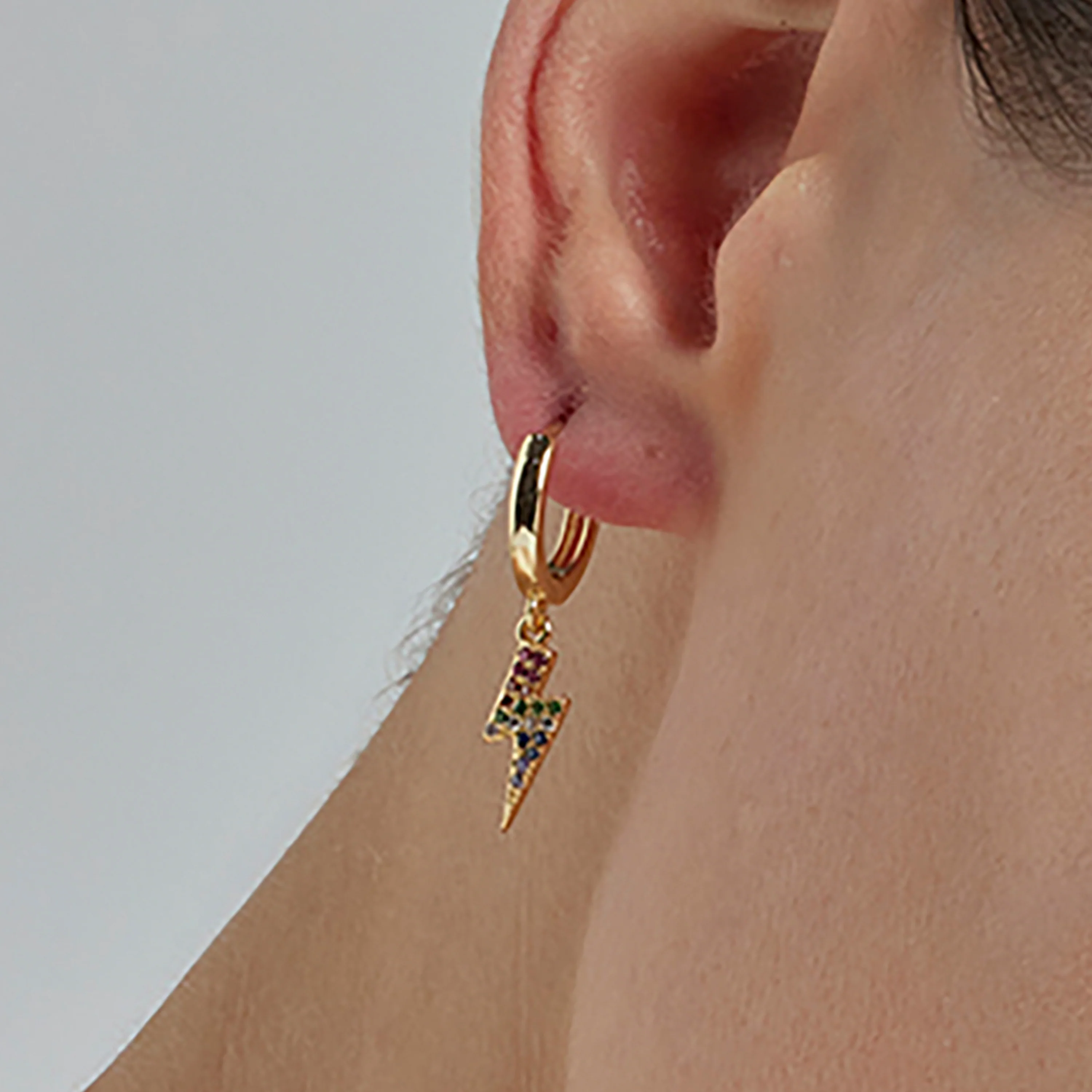 Pendientes de Circonita Brillante acabados en oro amarillo 18K - Valier - Image 4