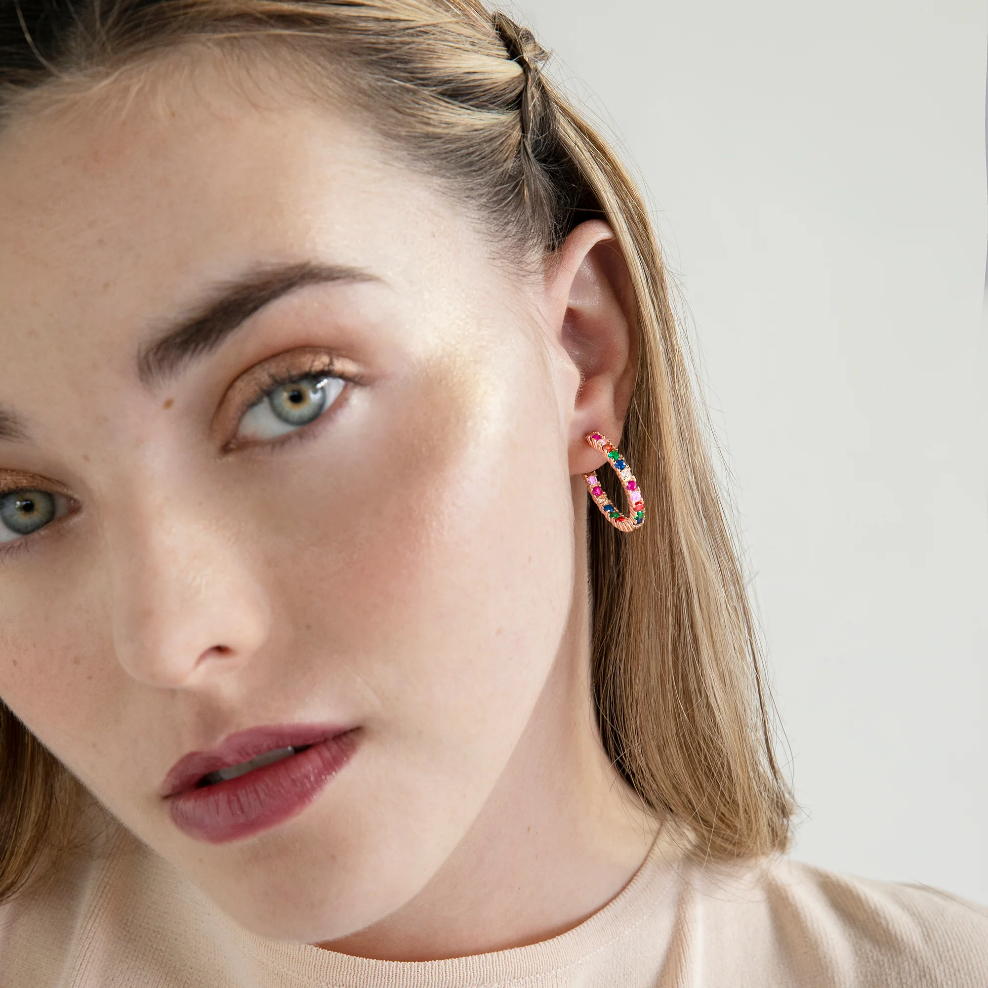 Pendientes de Plata de Ley 925 con Circonita Multicolor acabados en oro rosa 18K - Vyamba - Image 2