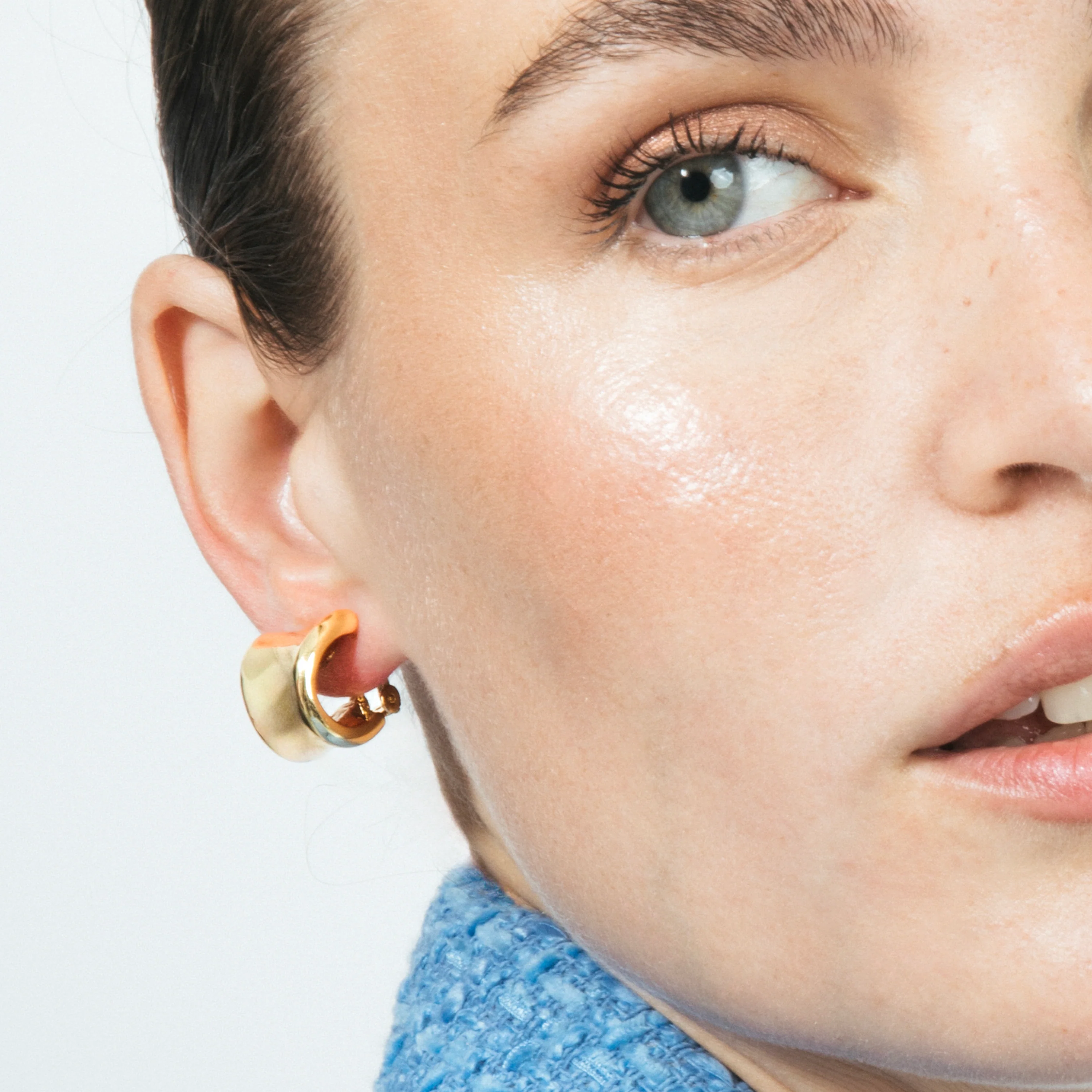 Pendientes acabado en oro amarillo 18k - Waze - Image 4