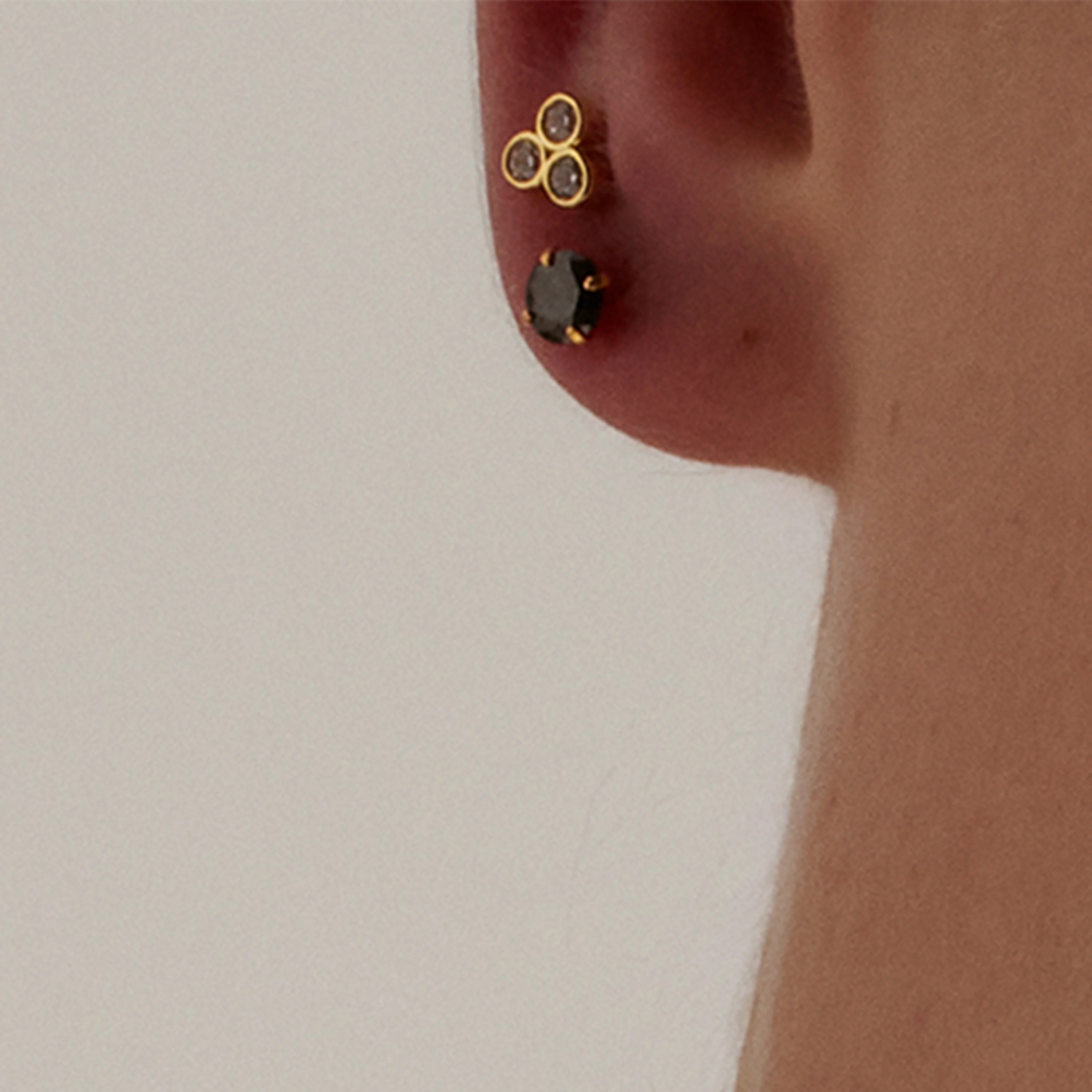 Piercing de Plata de Ley 925 con Circonita Brillante acabado en oro amarillo 18K - Abdel - Image 4