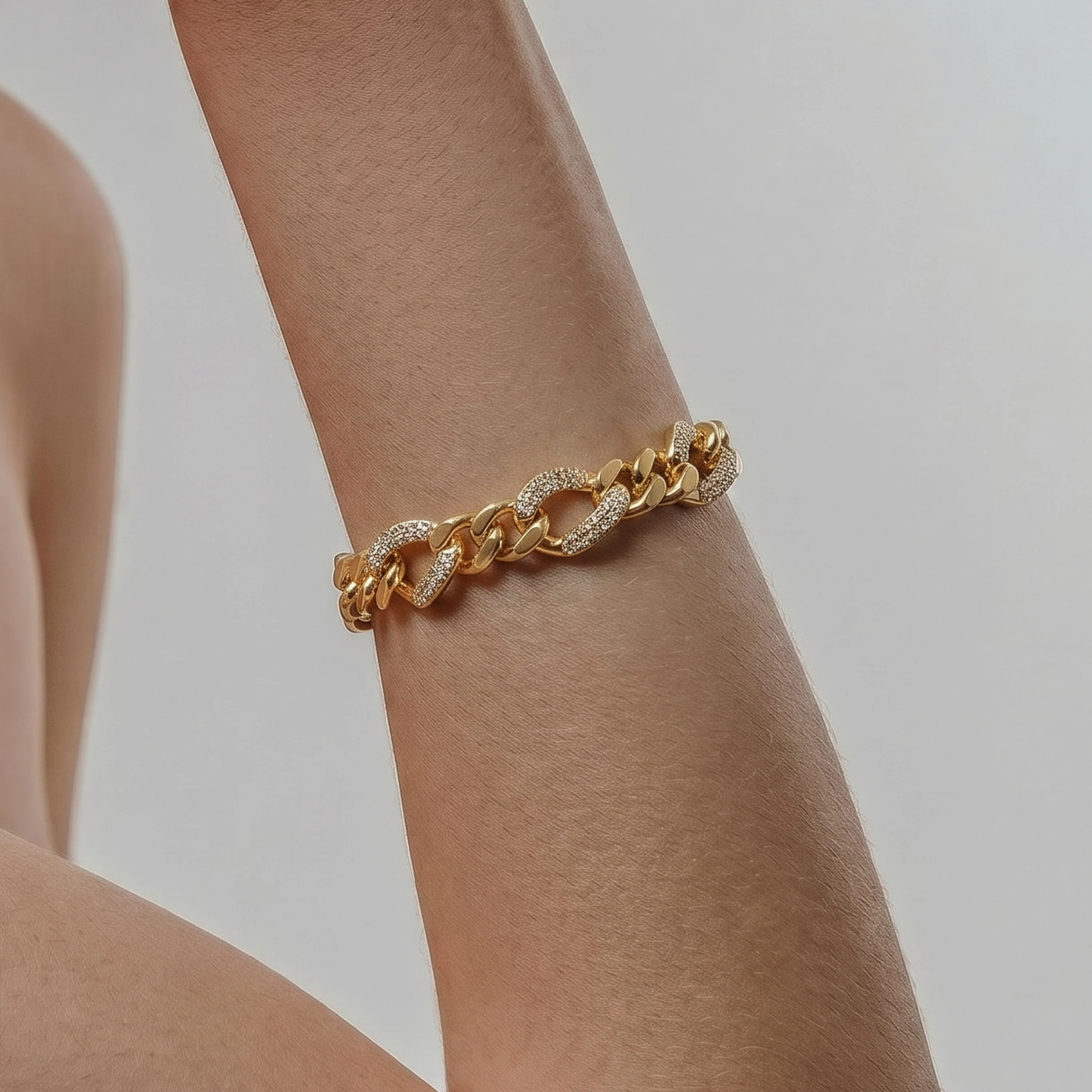 Pulsera Balhaj acabado oro amarillo 18k - Balhaj - Image 6